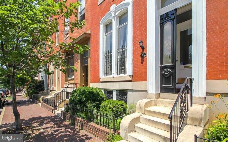 MOUNT VERNON PLACE HISTORIC DISTRICT - Residential