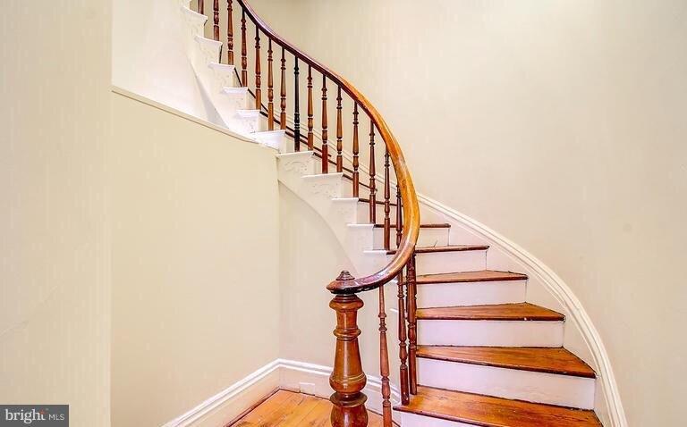 MOUNT VERNON PLACE HISTORIC DISTRICT - Residential