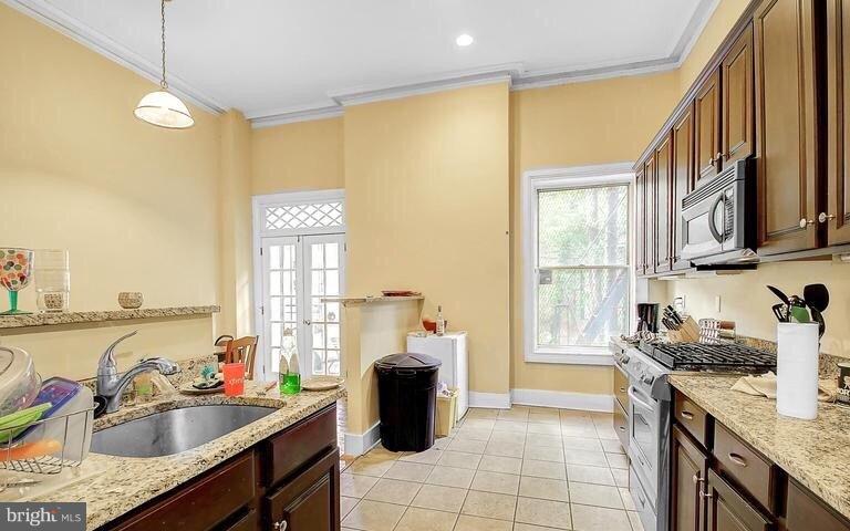 MOUNT VERNON PLACE HISTORIC DISTRICT - Residential