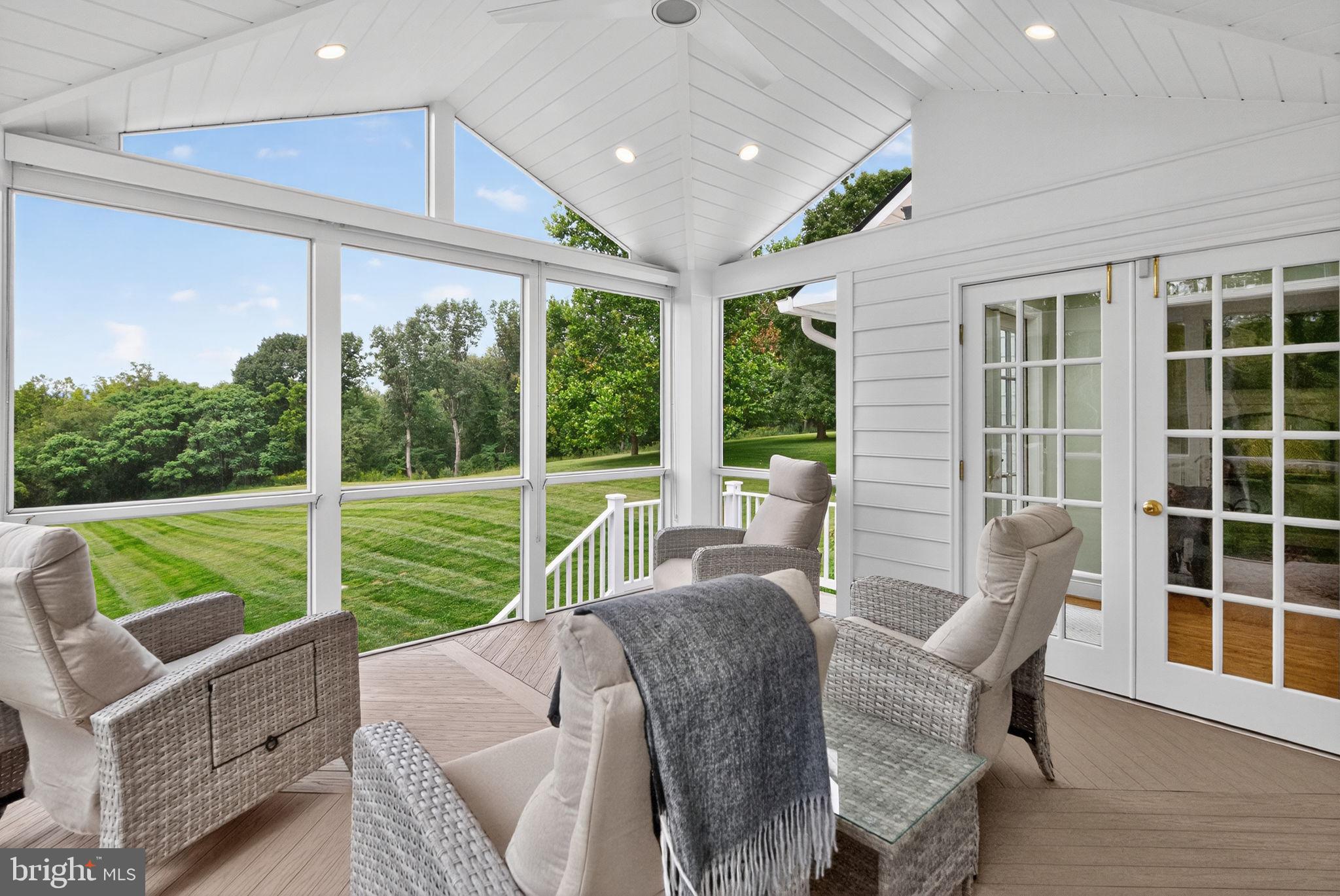 ATOKA CHASE - Residential