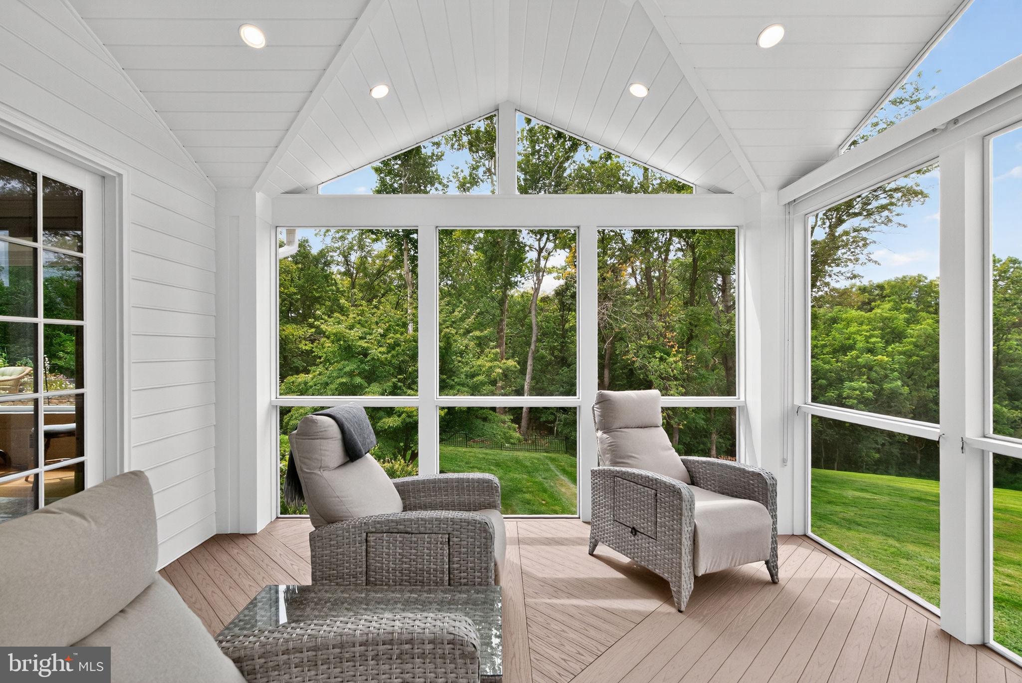 ATOKA CHASE - Residential