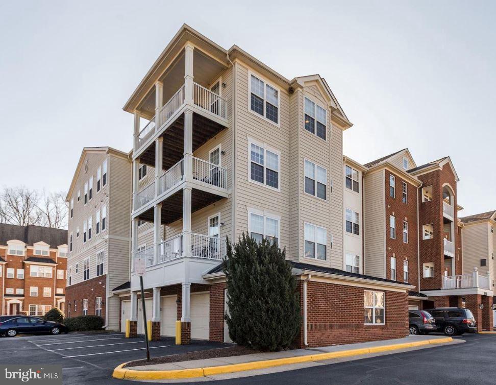 THE RESERVE CONDOMINIUMS - Residential