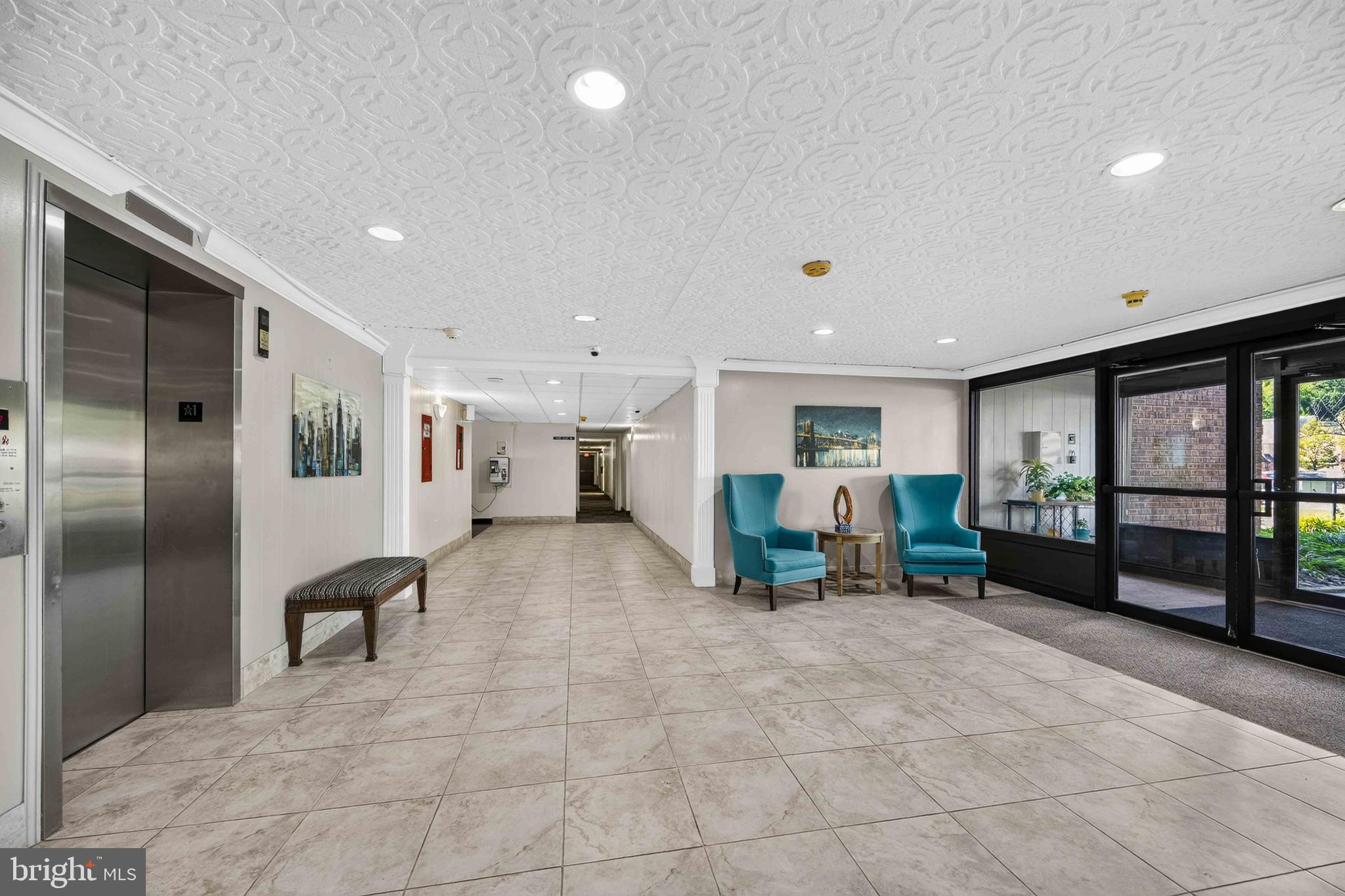 1610 THE FAIRWAY 509W