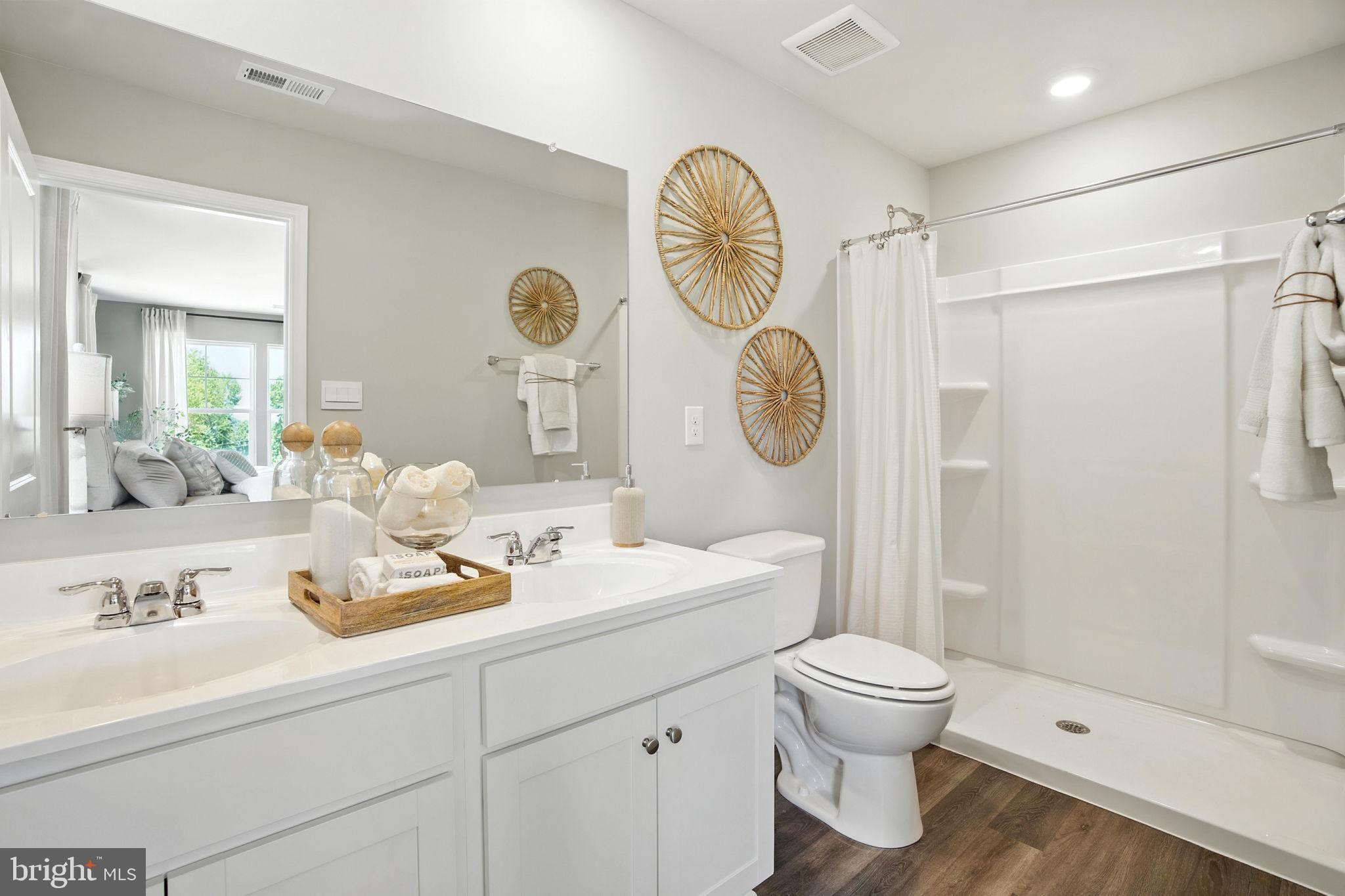 LADYSMITH VILLAGE - Residential