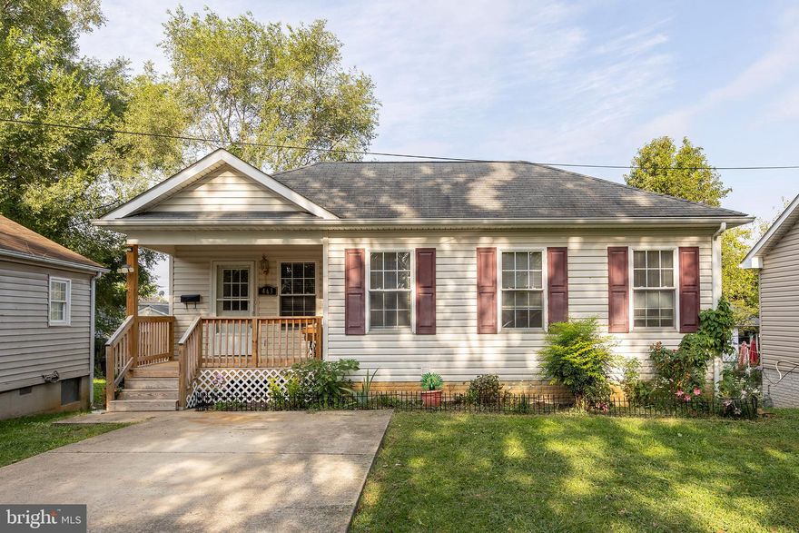 Deadline for offers, Monday, 9/16 at Noon. Charming cottage in the heart of Winchester. Just blocks from the walking mall, this home offers three bedrooms and one and a half baths.  The main level entry of the home opens to a comfortable sized living/dining/kitchen area. The bedroom on this main level could be used as a home office or second living space.  The lower level has two bedrooms and a full bath.  This would make for a great starter home or investment property. Sold strictly As-Is. Property will need some cosmetic TLC.