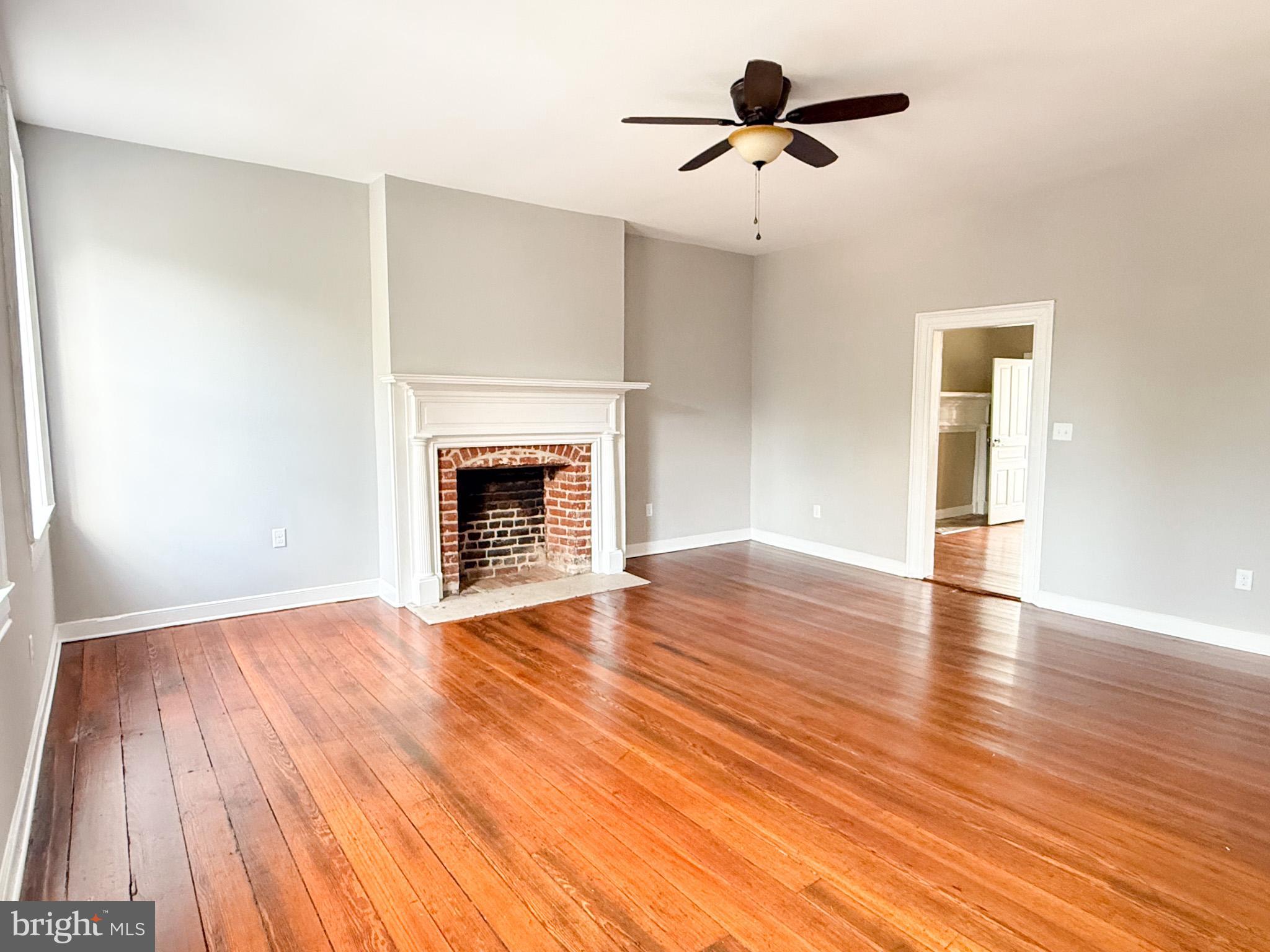 DOWNTOWN FREDERICKSBURG - Residential Lease