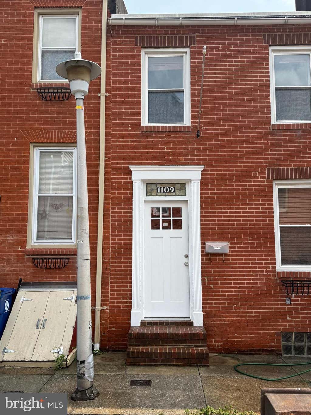 Photo of 1109 S Curley Street, BALTIMORE, MD 21224 (MLS # MDBA2226702)