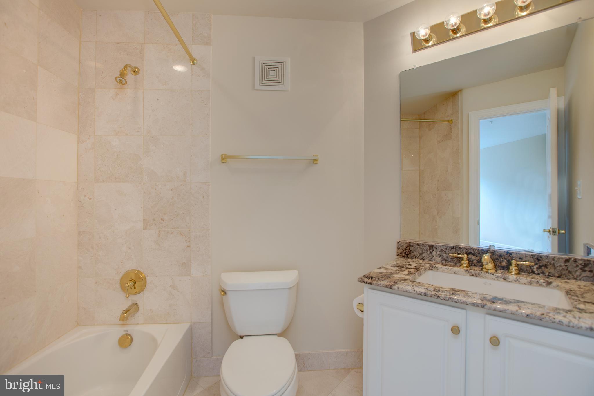 MCLEAN PLACE TOWNHOME - Residential Lease