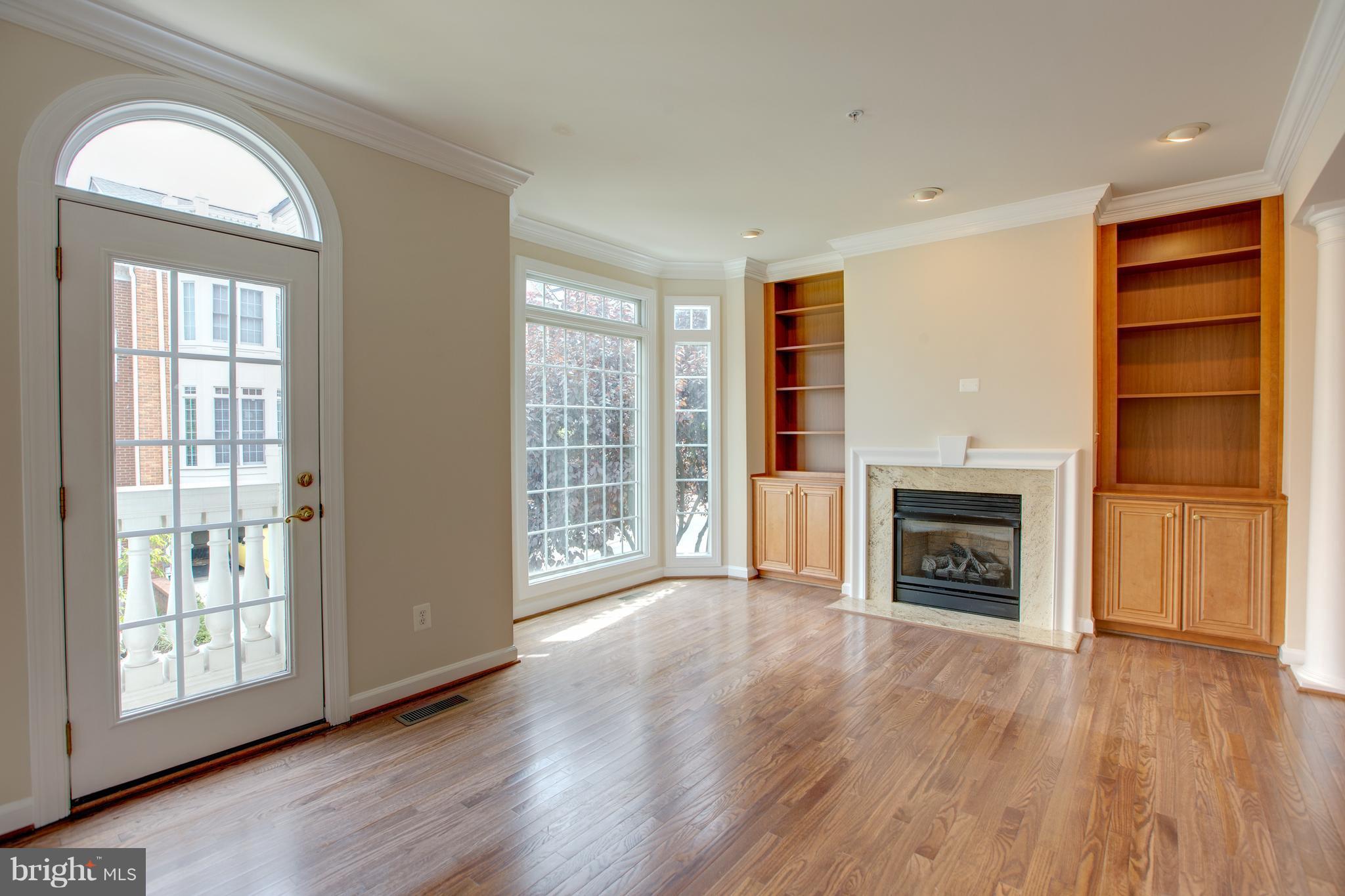 MCLEAN PLACE TOWNHOME - Residential Lease