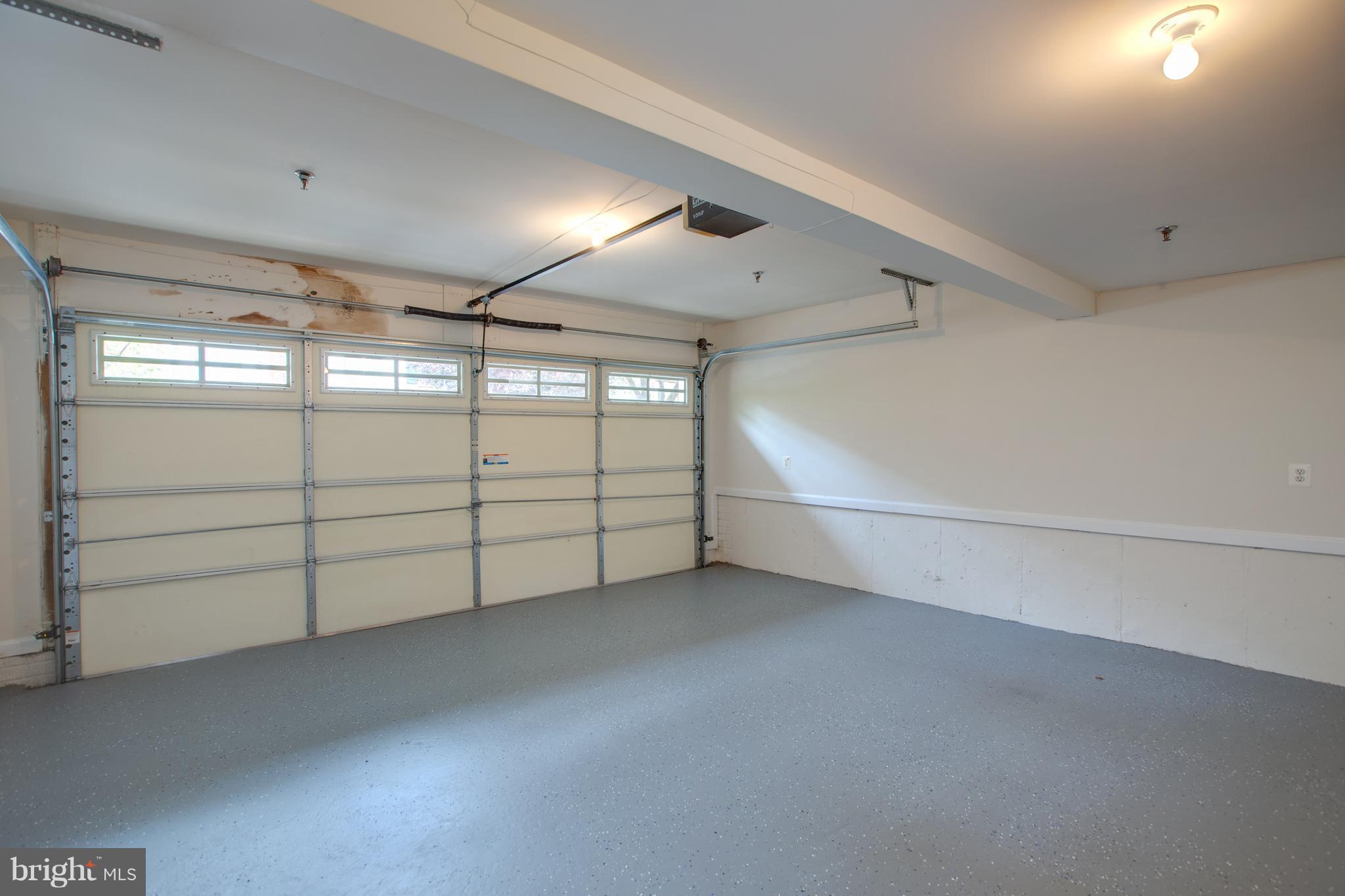 MCLEAN PLACE TOWNHOME - Residential Lease