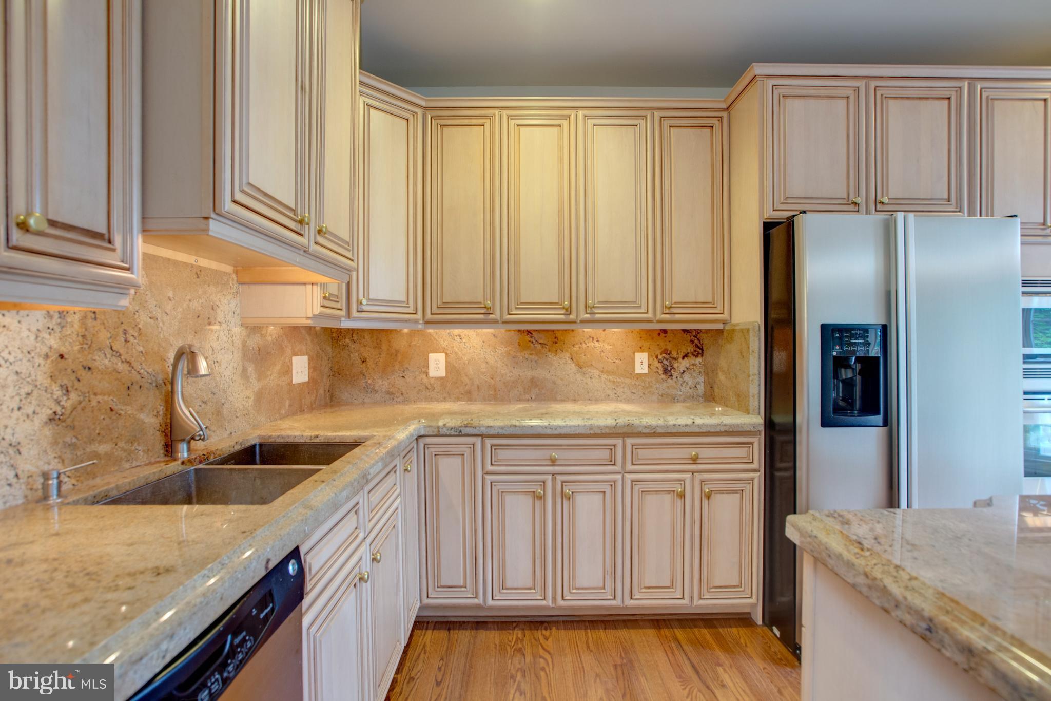 MCLEAN PLACE TOWNHOME - Residential Lease