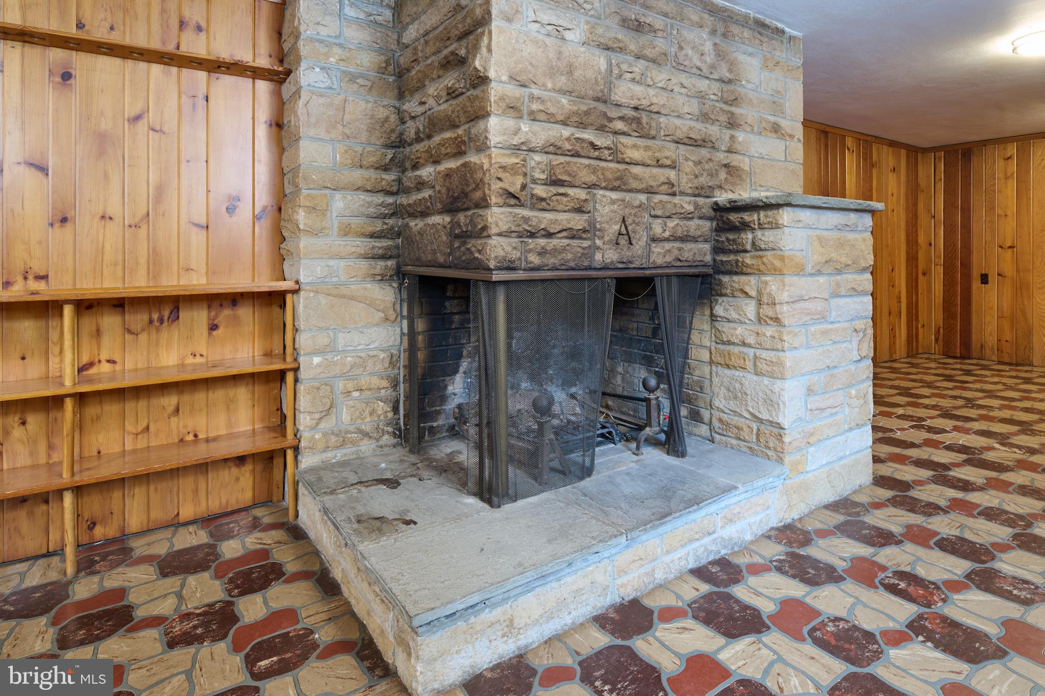 HOLMES-FOSTER - Residential