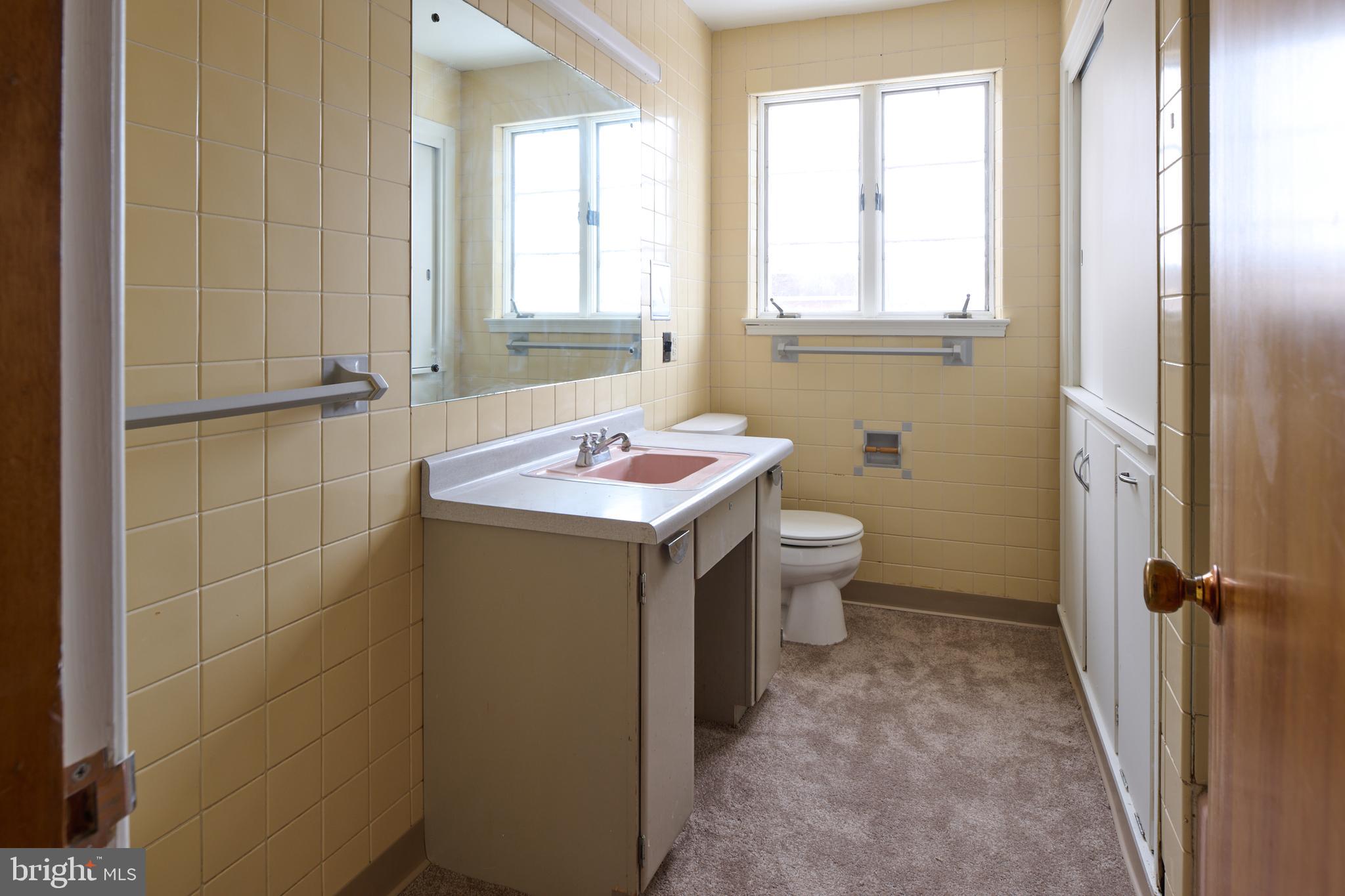 HOLMES-FOSTER - Residential