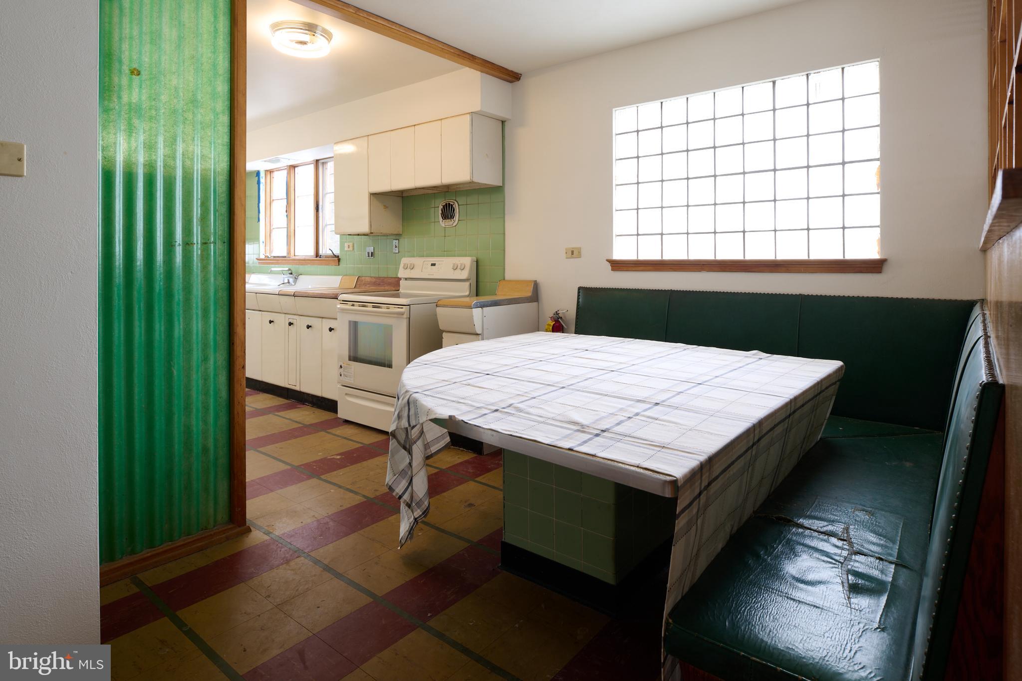 HOLMES-FOSTER - Residential