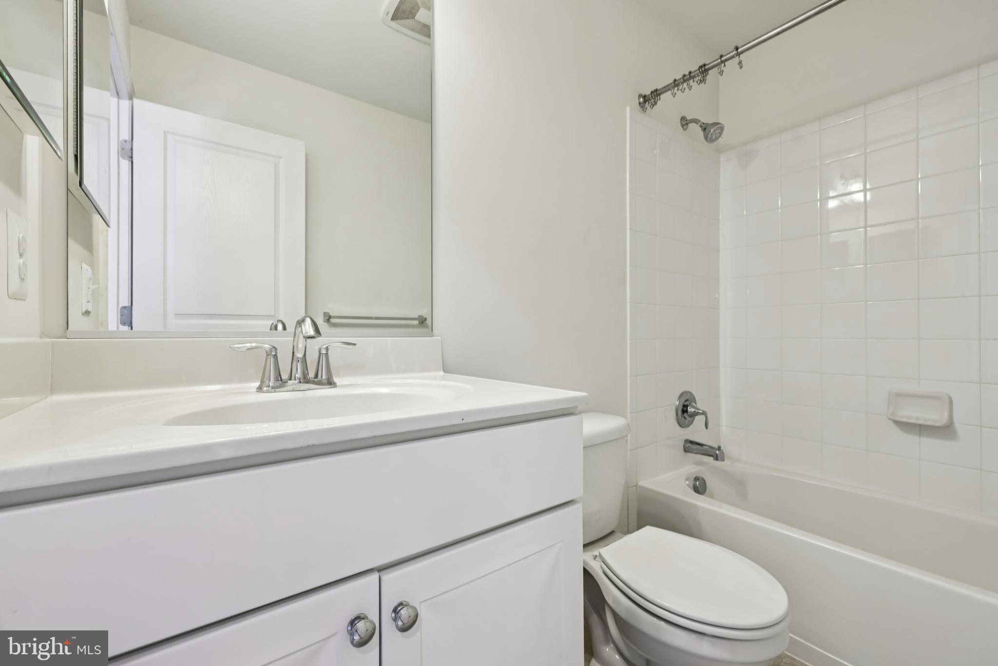 RED OAK CROSSING - Residential