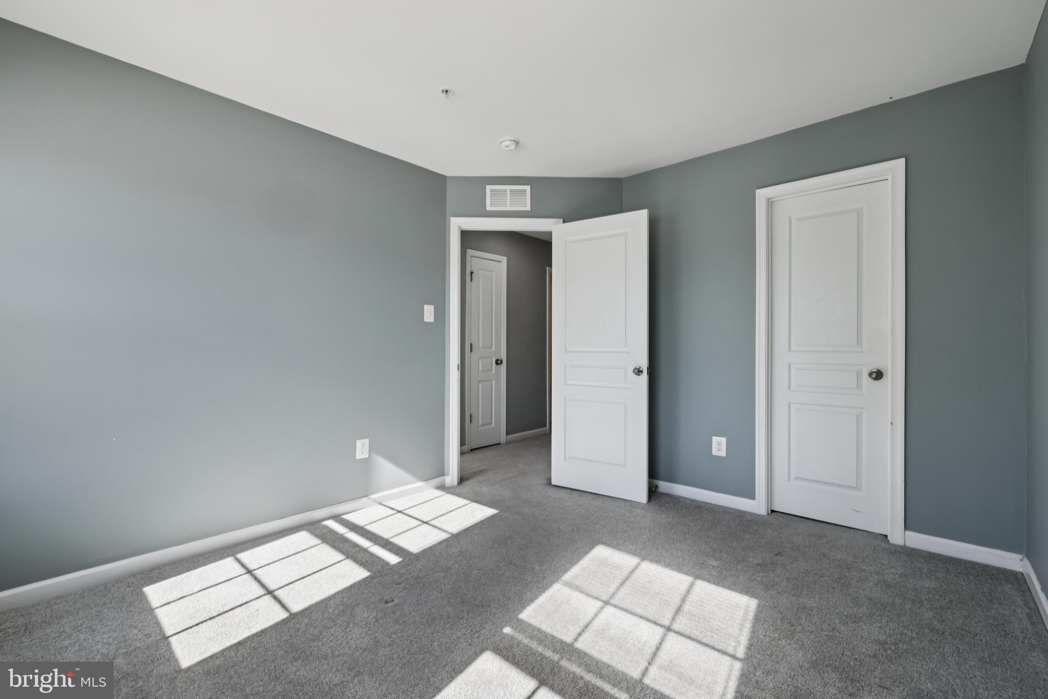 RED OAK CROSSING - Residential