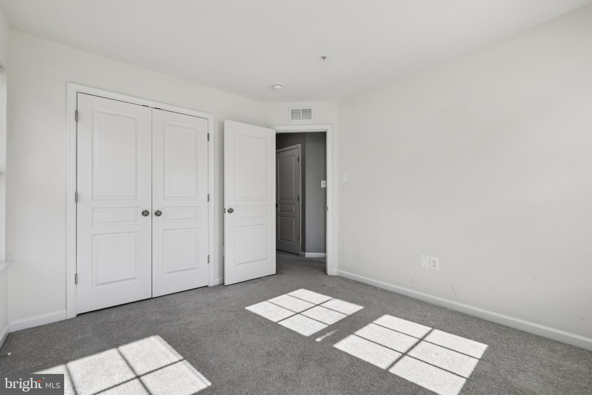 RED OAK CROSSING - Residential