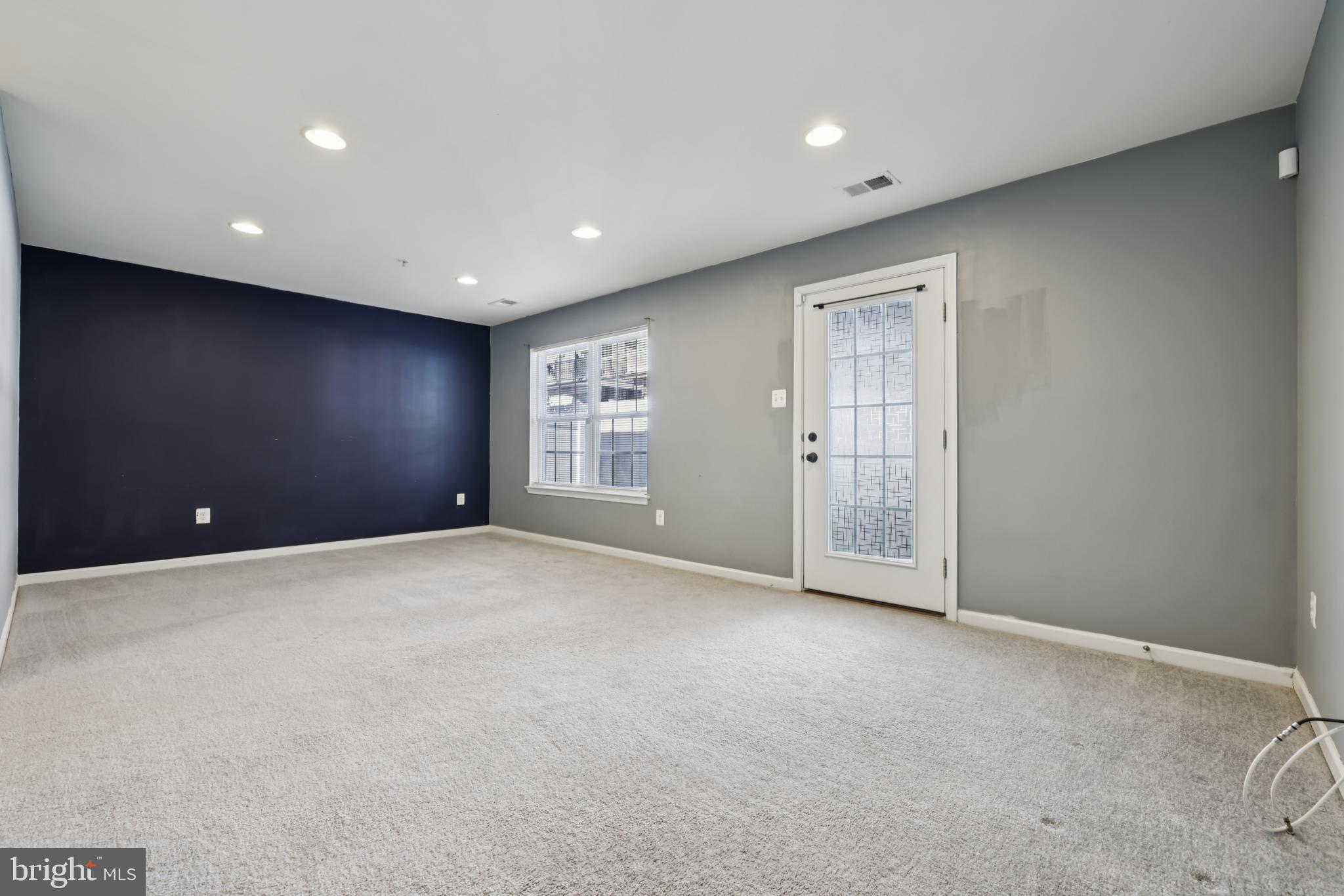 RED OAK CROSSING - Residential