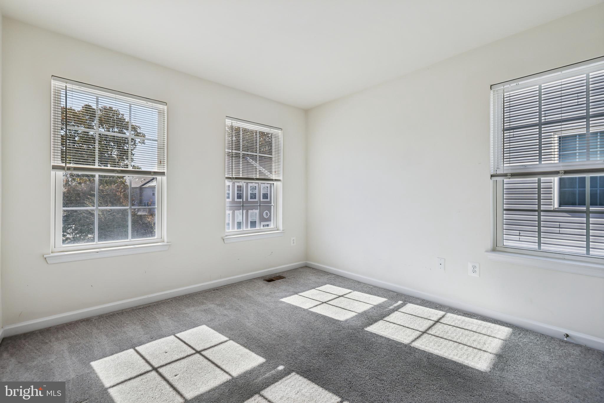 RED OAK CROSSING - Residential