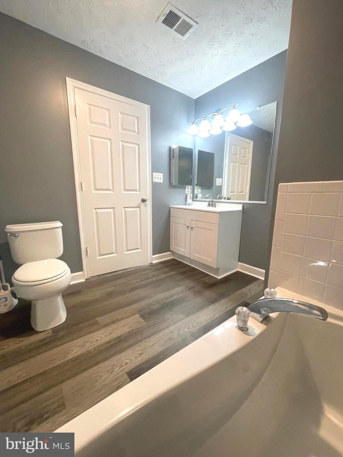 COVINGTON CONDOMINIUMS - Residential