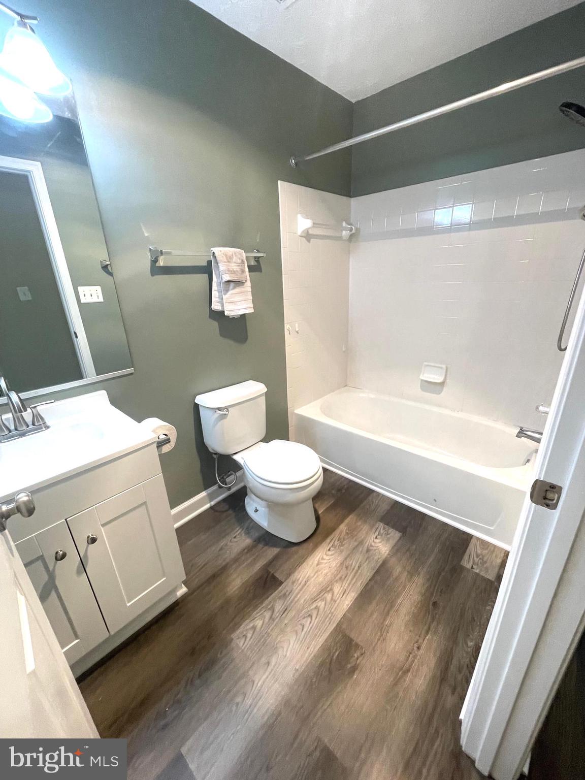 COVINGTON CONDOMINIUMS - Residential