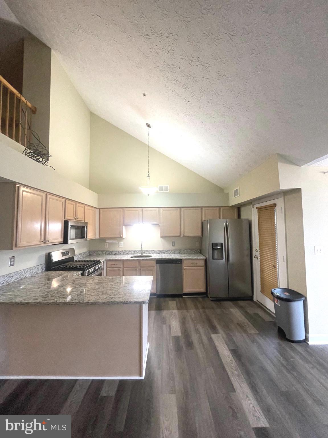 COVINGTON CONDOMINIUMS - Residential