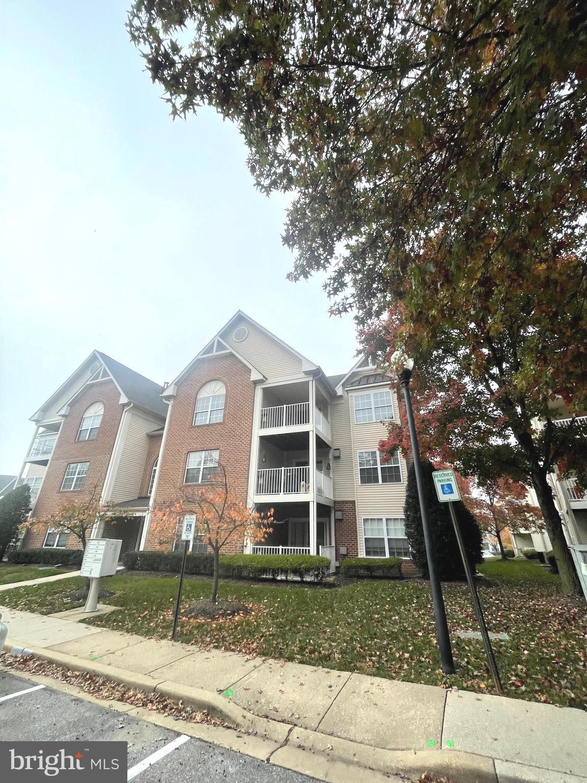 COVINGTON CONDOMINIUMS - Residential