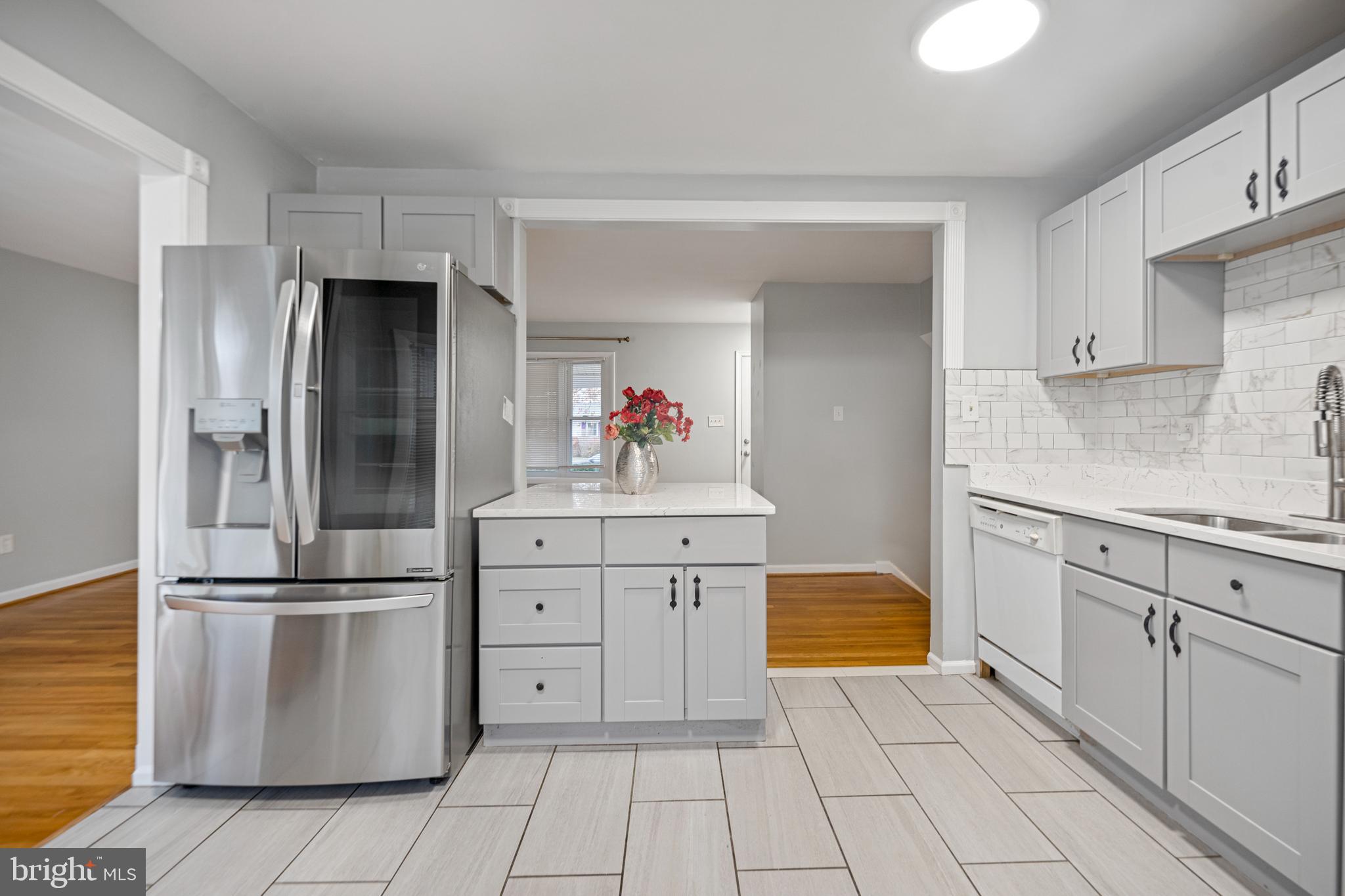 WHEATON WOODS - Residential Lease