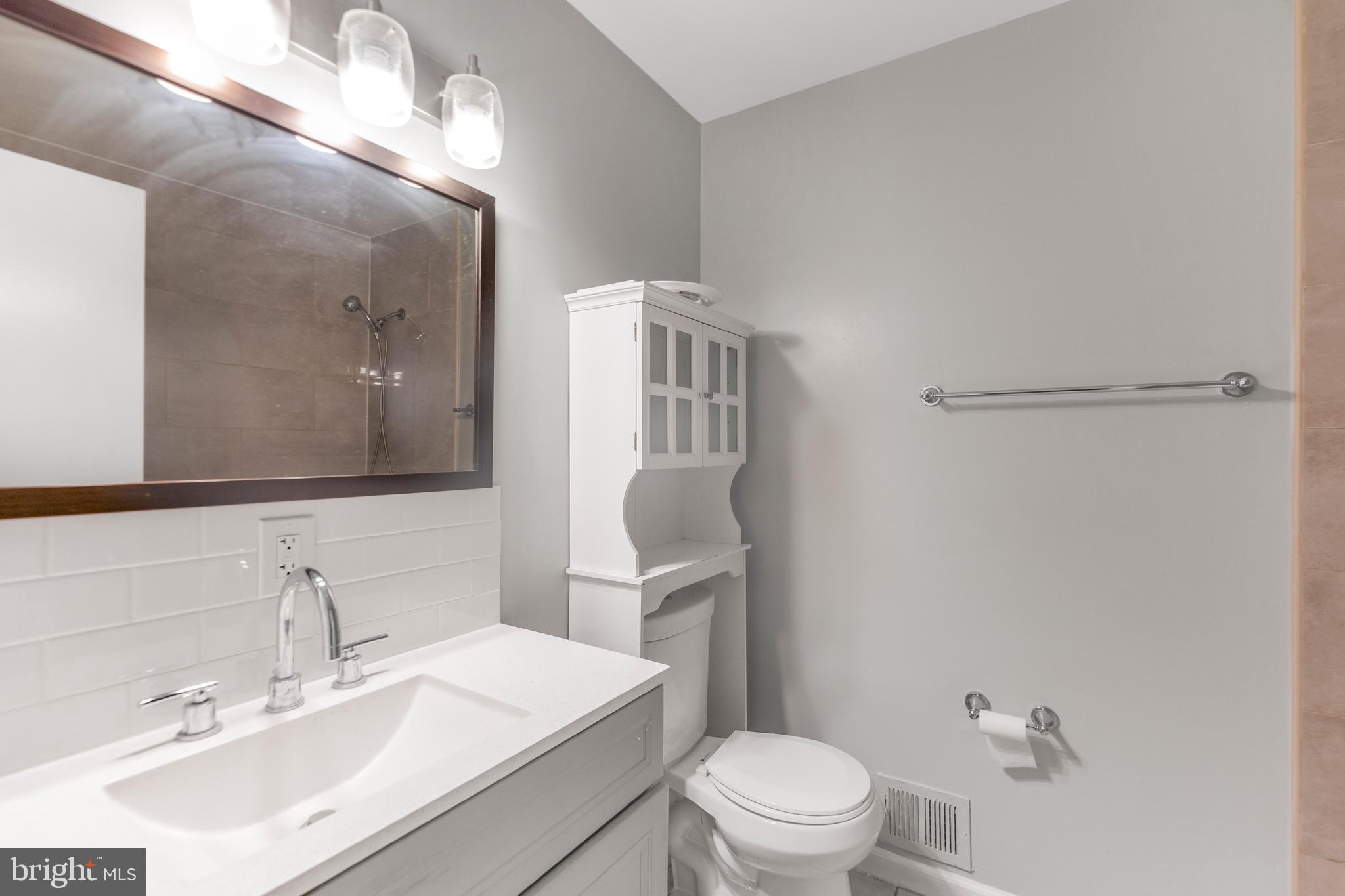 WHEATON WOODS - Residential Lease