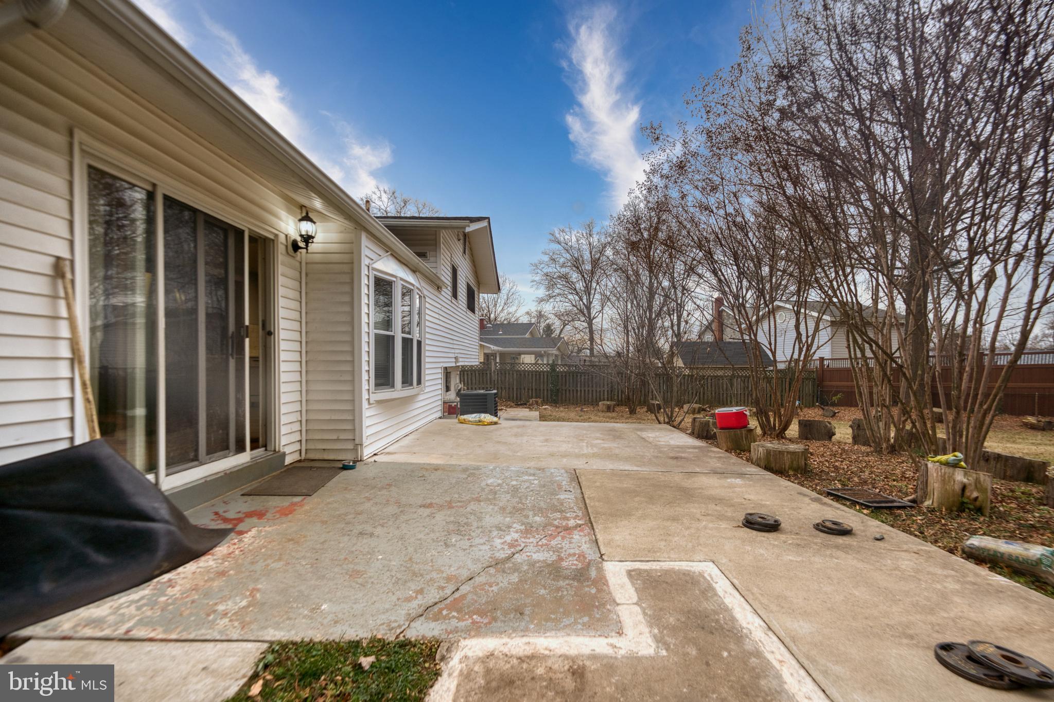 WHEATON WOODS - Residential Lease