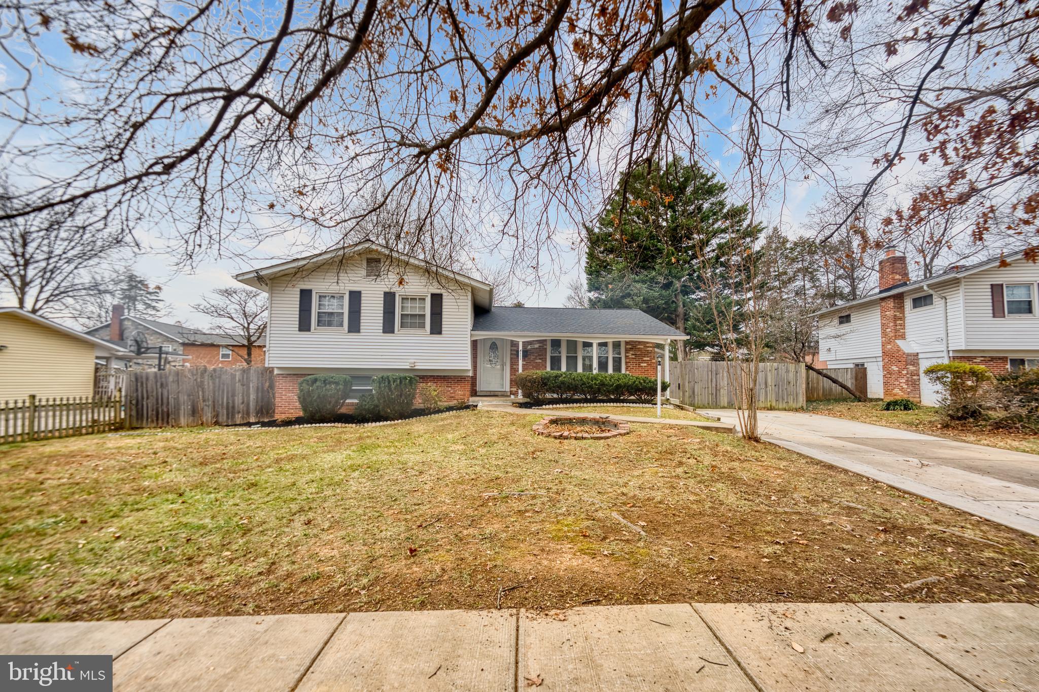 WHEATON WOODS - Residential Lease