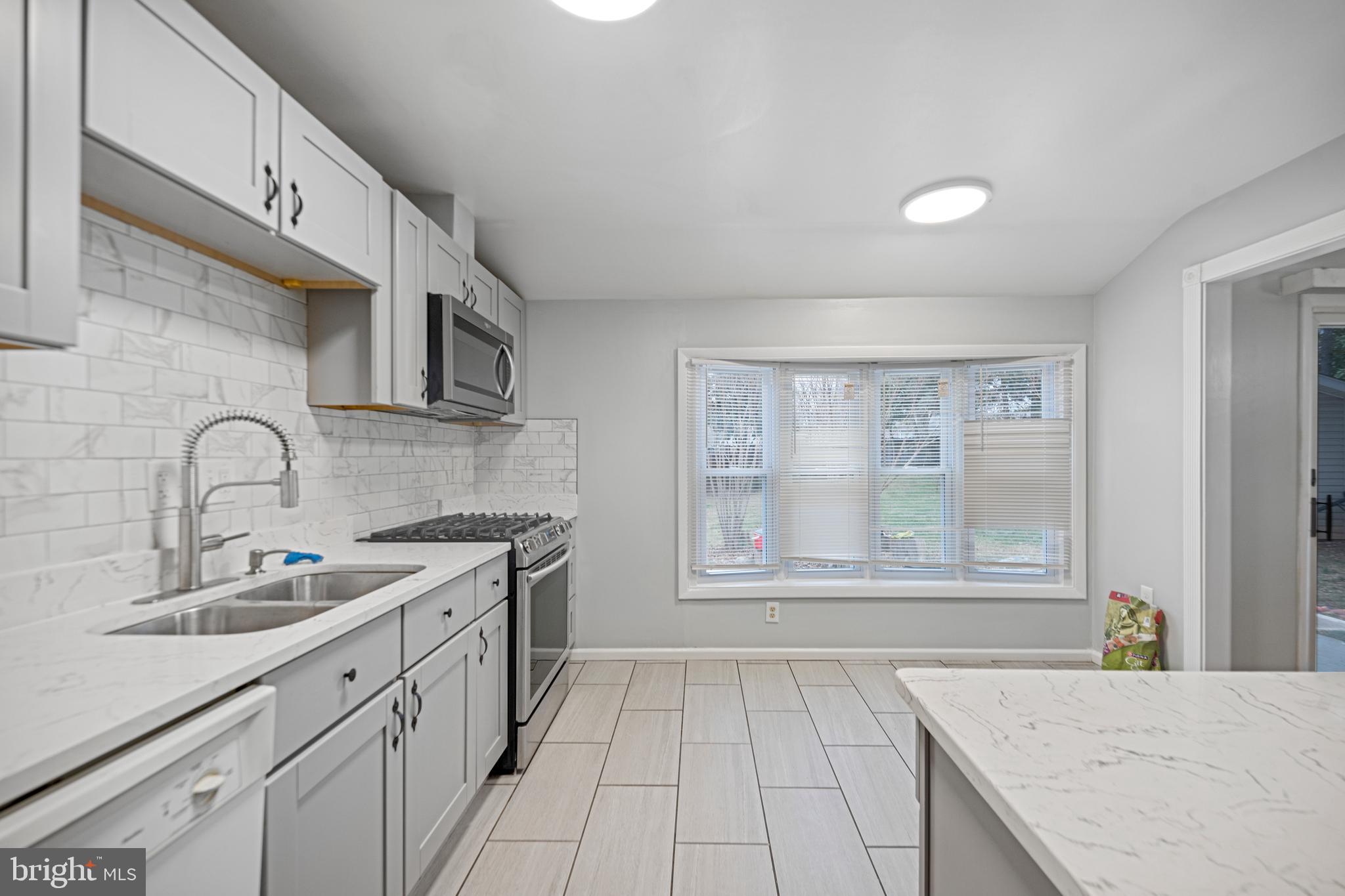 WHEATON WOODS - Residential Lease