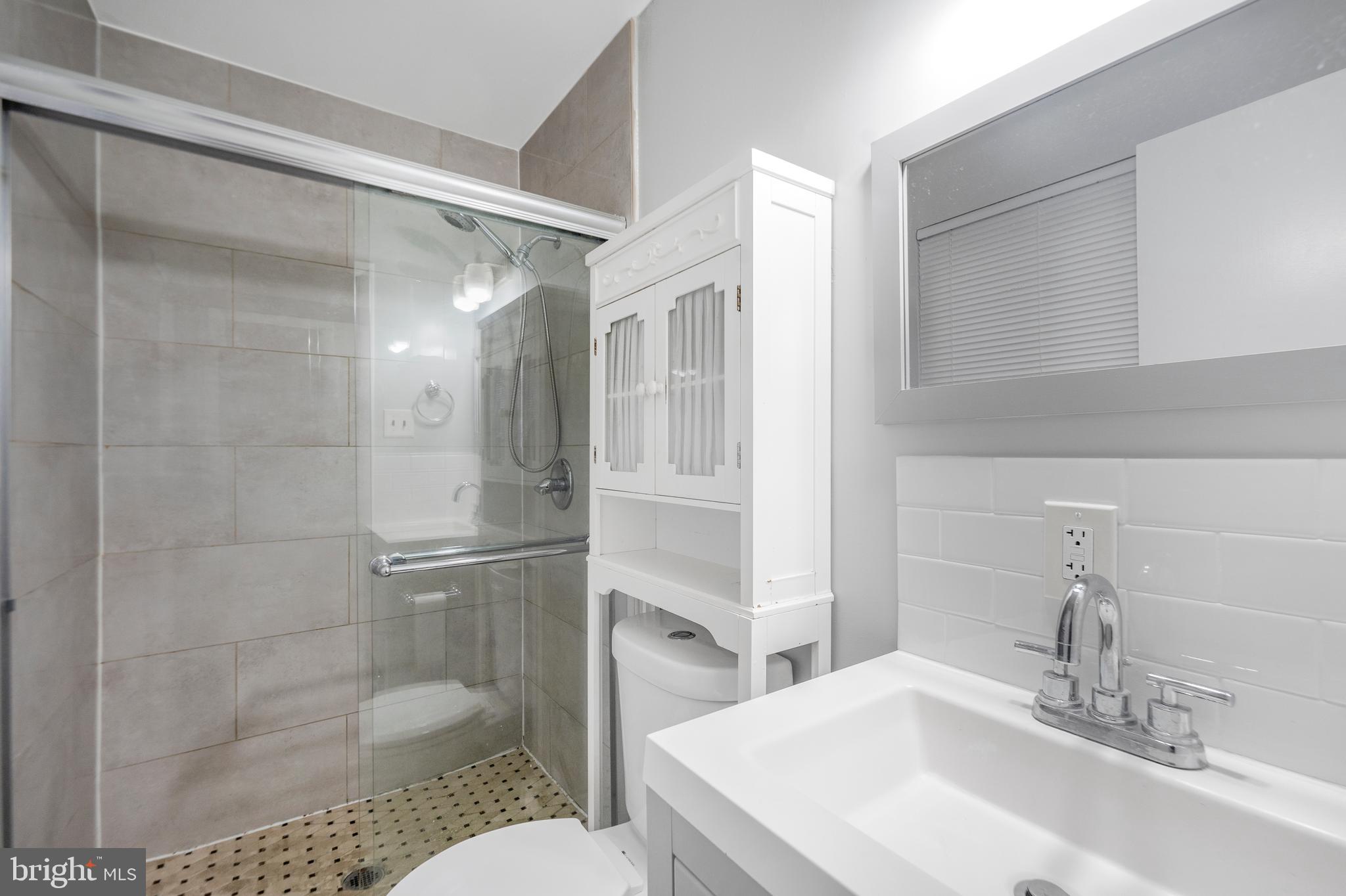 WHEATON WOODS - Residential Lease