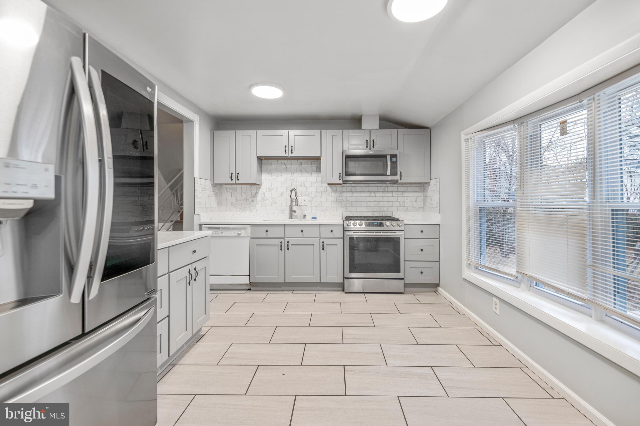 WHEATON WOODS - Residential Lease