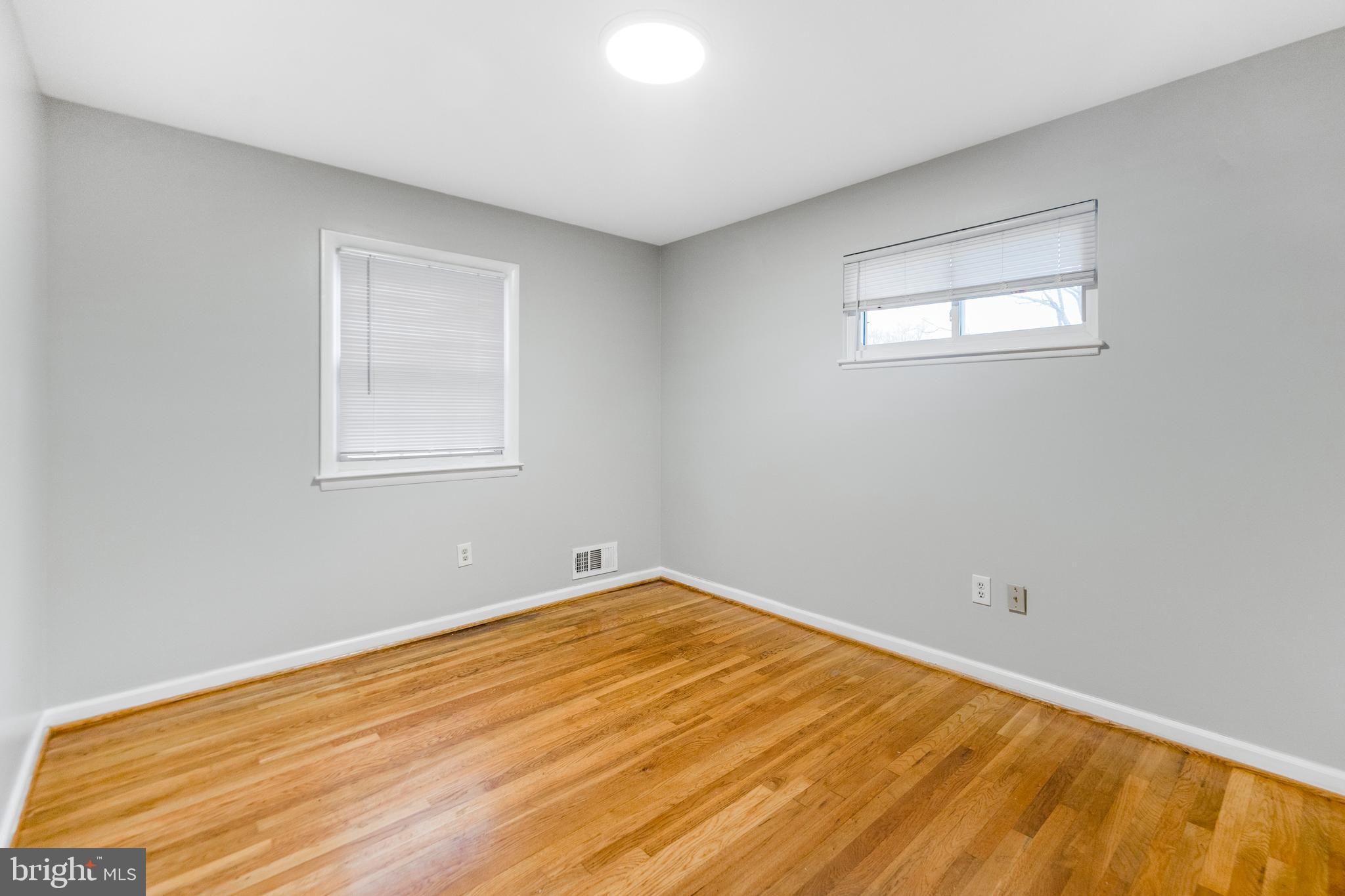 WHEATON WOODS - Residential Lease