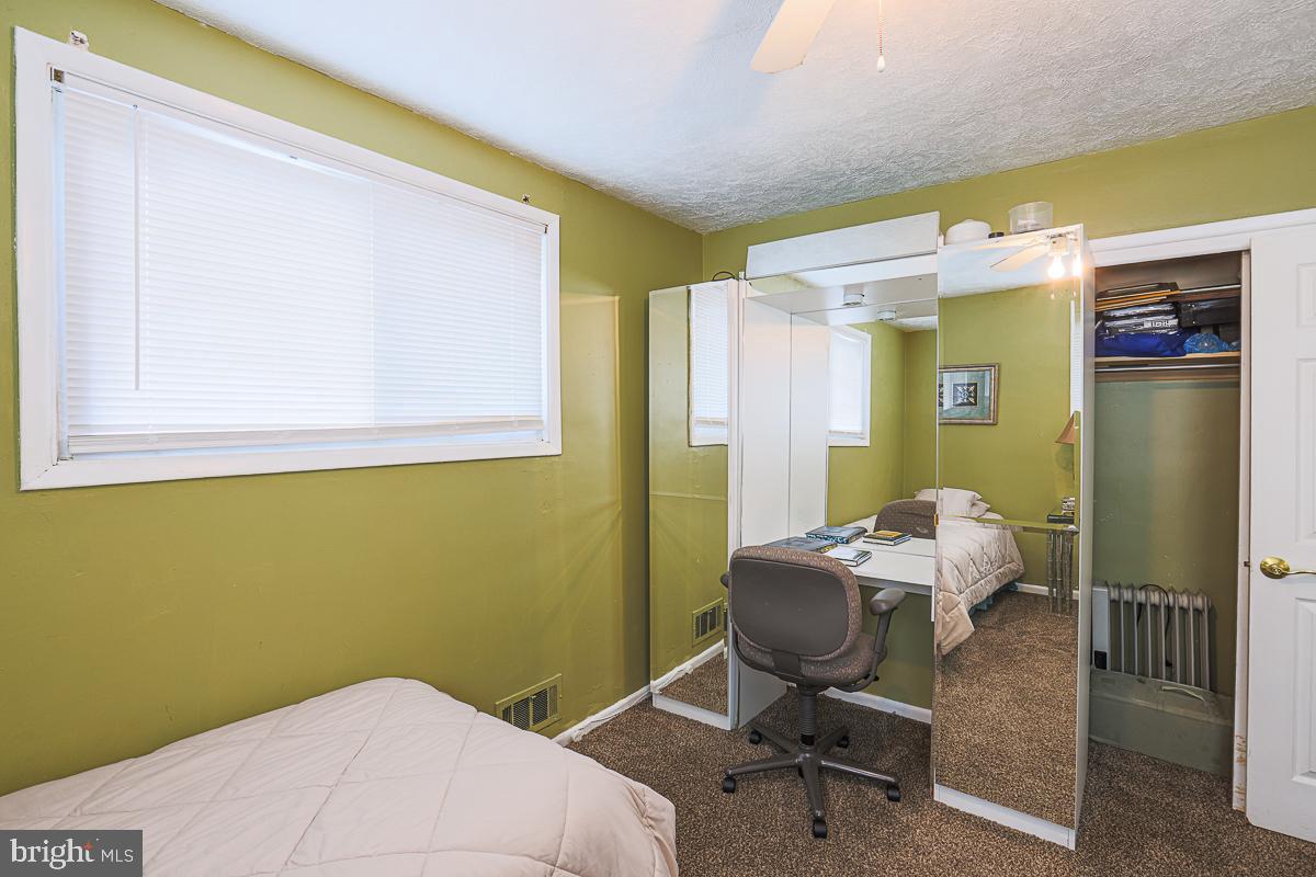 CROSS COUNTRY - Residential