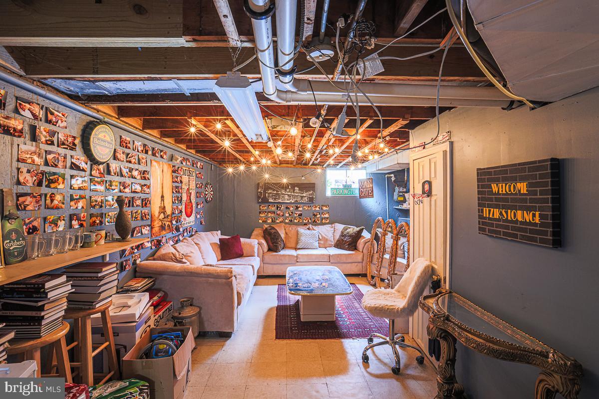 CROSS COUNTRY - Residential