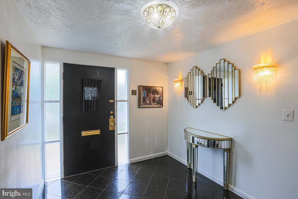 CROSS COUNTRY - Residential