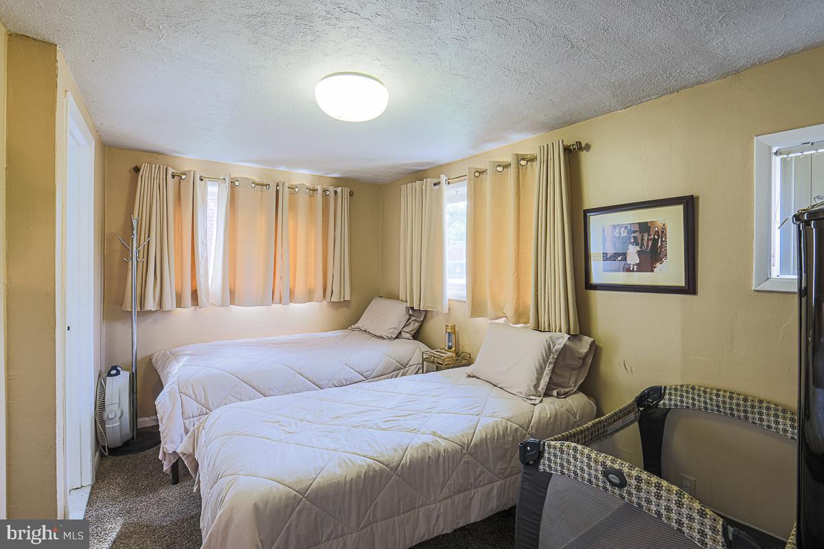 CROSS COUNTRY - Residential