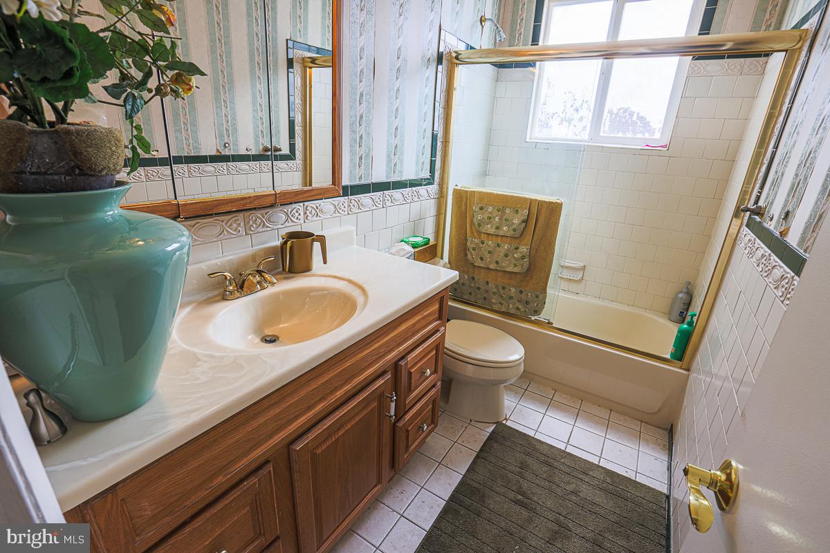 CROSS COUNTRY - Residential