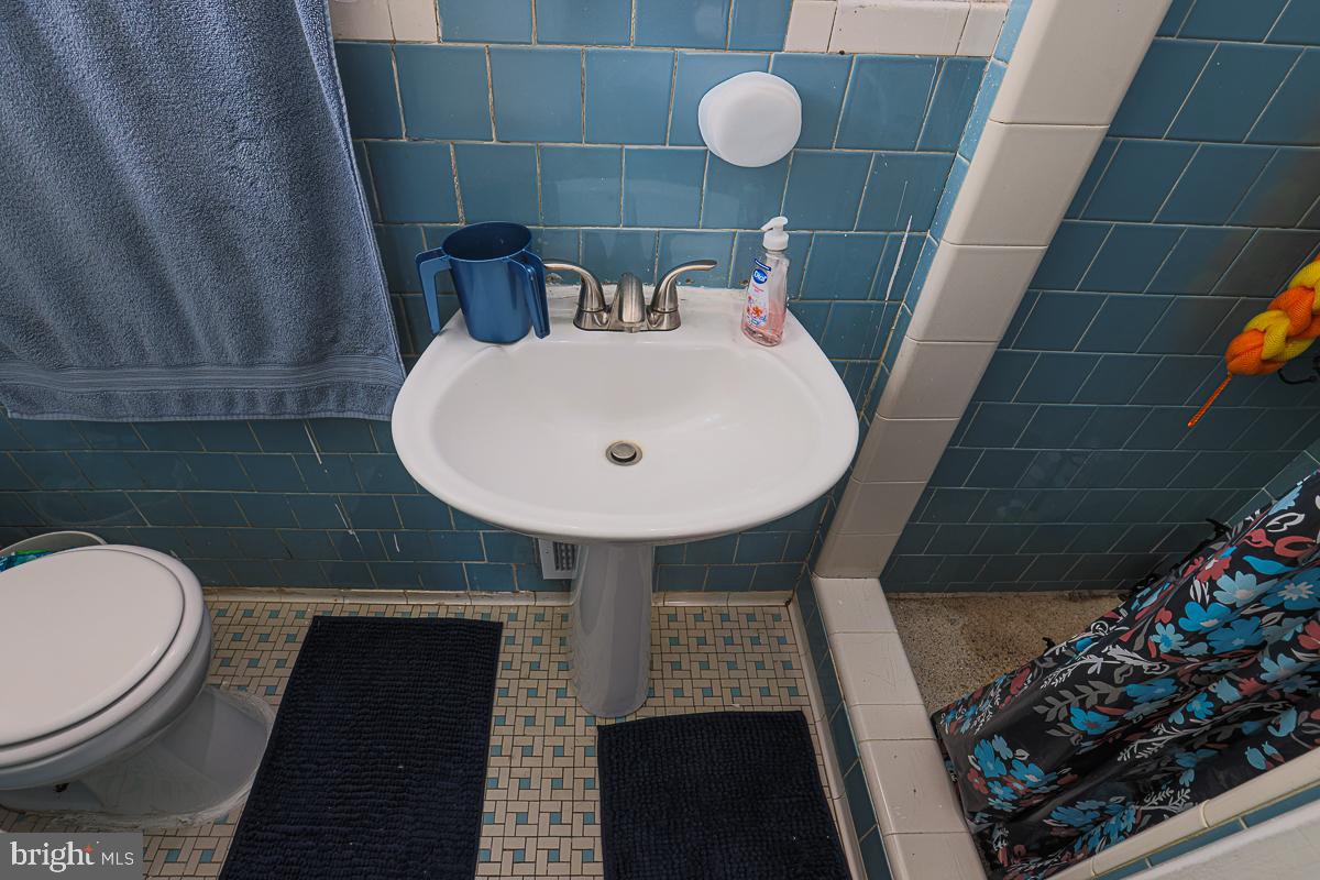 CROSS COUNTRY - Residential