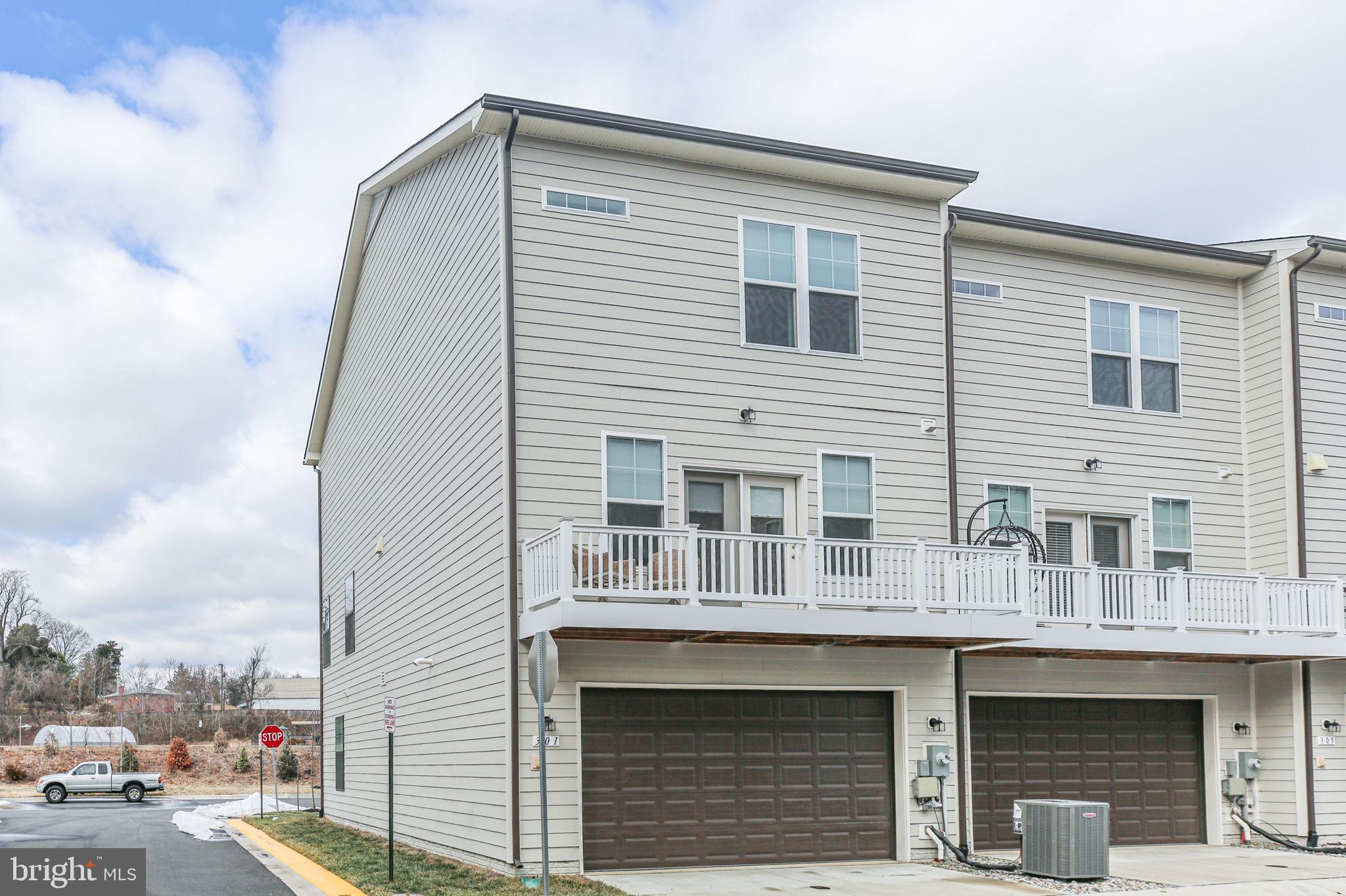 HIGHLANDER PARK - Residential