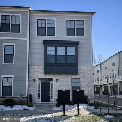 301 WILLIS STREET FREDERICKSBURG VA 22401