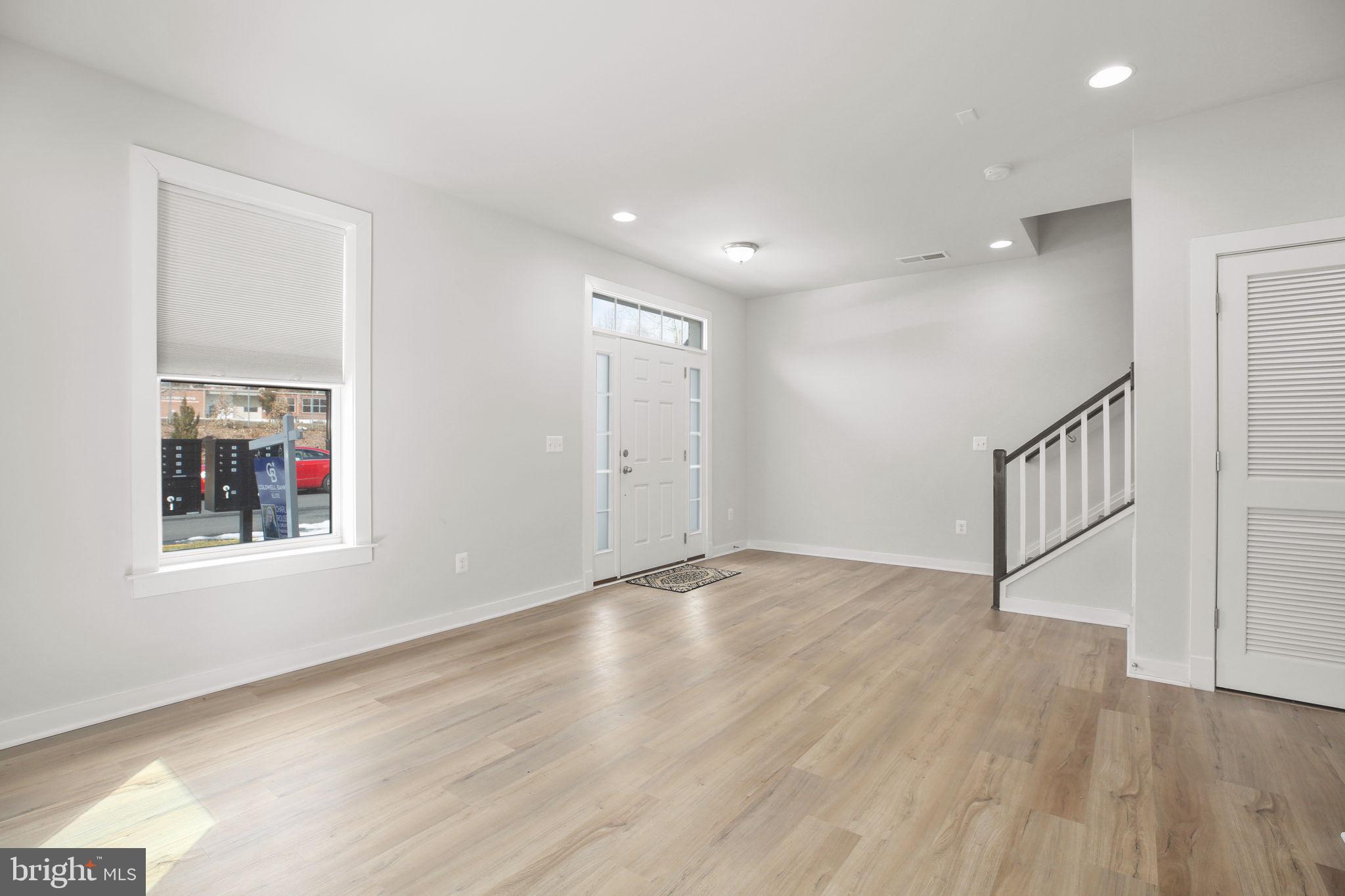 HIGHLANDER PARK - Residential