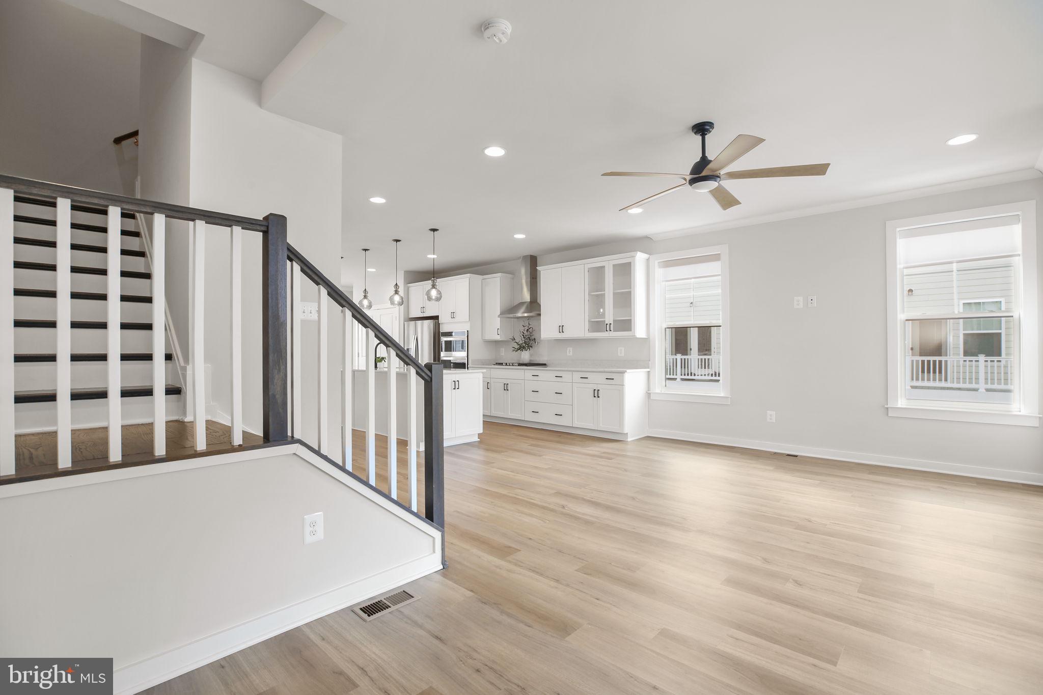 HIGHLANDER PARK - Residential