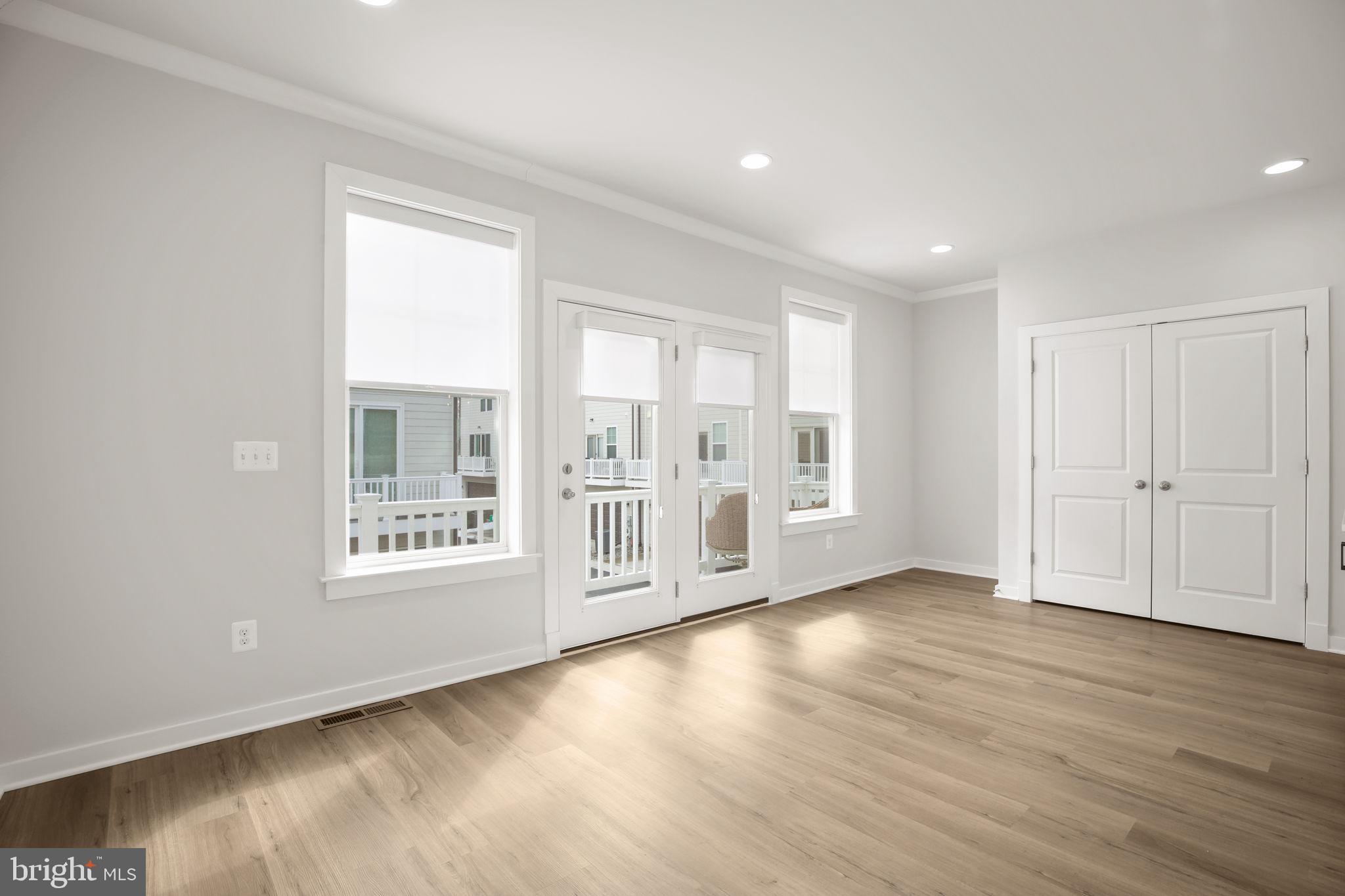 HIGHLANDER PARK - Residential