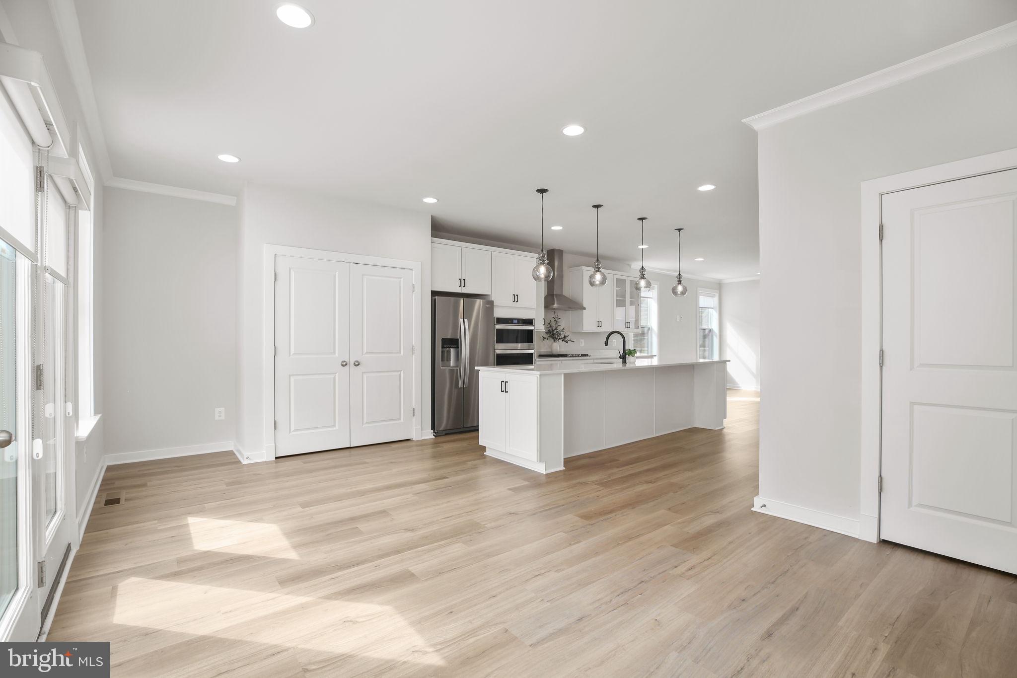 HIGHLANDER PARK - Residential