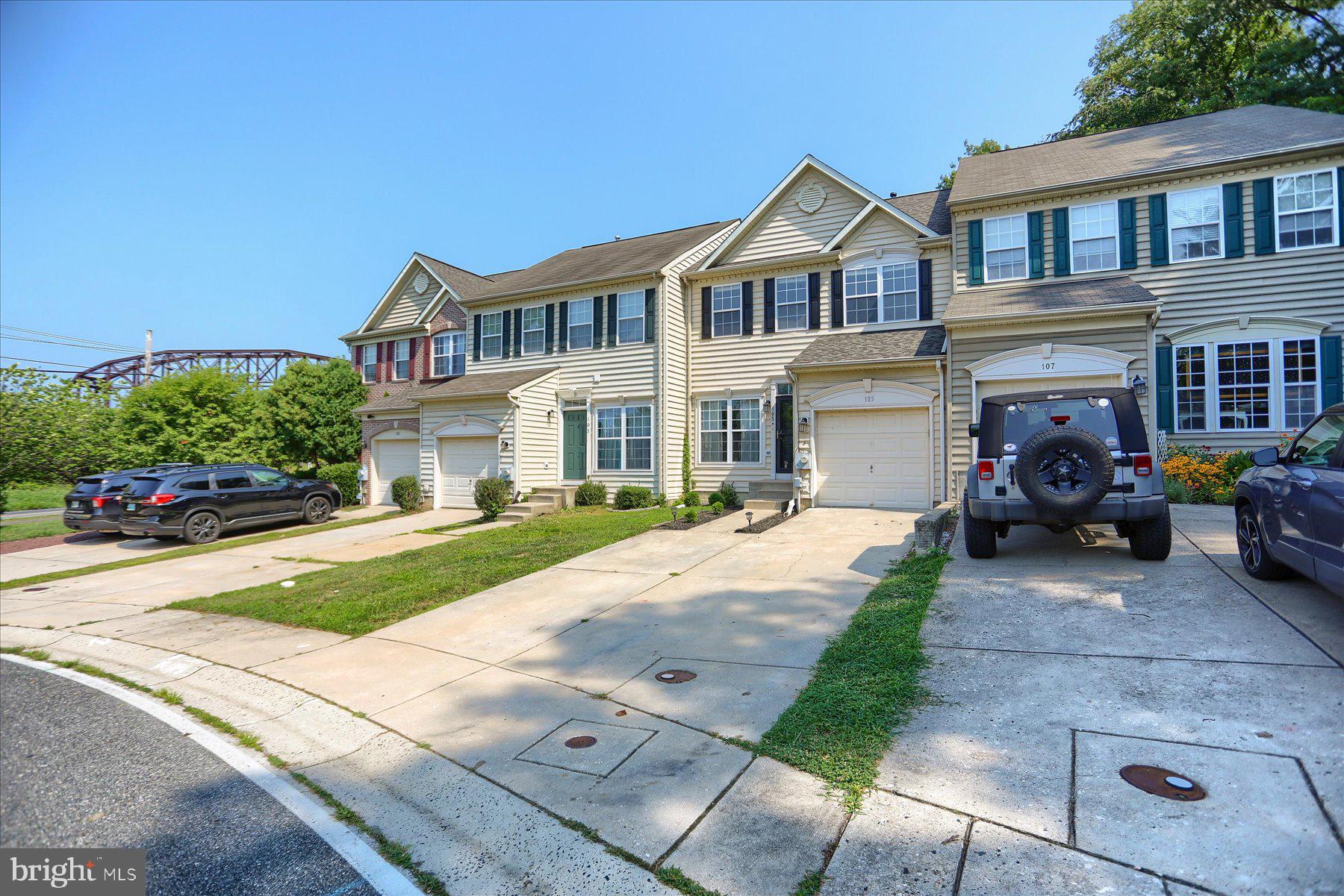 105 RUSTIC COURT