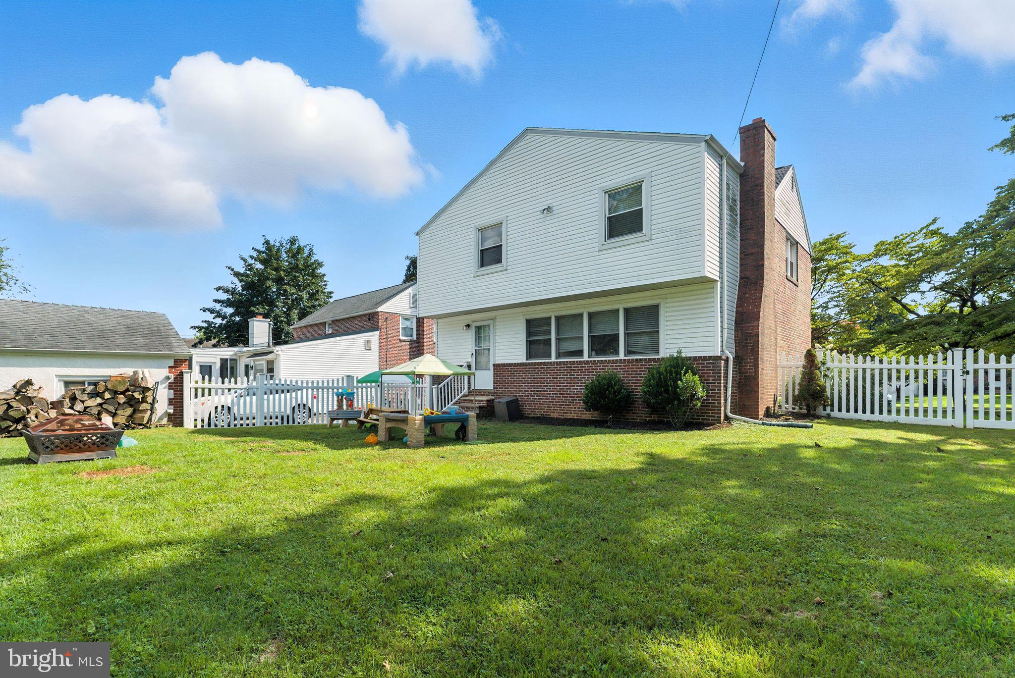 421 COLONIAL PARK DRIVE