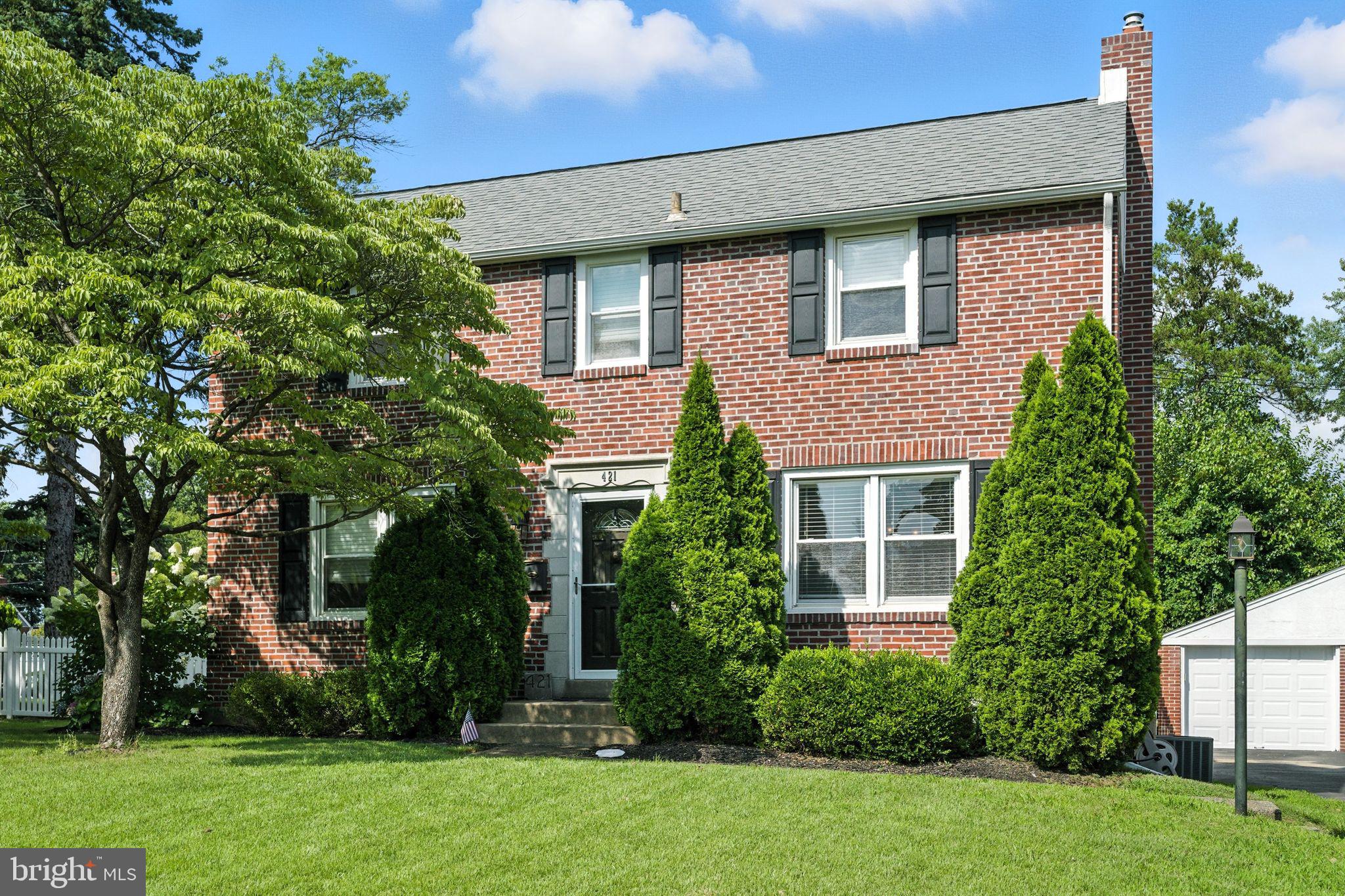Wonderful colonial in Colonial Park neighborhood! This 4 bedroom, brick two and a half bath Colonial is close to Indian Rock and Elson Parks. Brick exterior is easy maintenance. Dog lovers, there’s a fully fenced backyard for your pup to play. Ample backyard space for entertaining, bar-b-ques, and relaxing. Step into a classic Colonial with lots of upgrades including a kitchen /family room combo with an open floor plan. Full kitchen renovation- Stainless Steel appliances are included! Gas stove, pantry, built in microwave, granite countertops, and attractive cabinets. Family room has a large stone fireplace for cozy nights by the wood fireplace which could be converted to natural gas. The upstairs master bedroom has an en-suite master bath with jetted tub, walk in ceramic tiled shower and floors with a newer vanity. 3 additional spacious bedrooms and a hall bath with ceramic tiled floors complete the upstairs. The basement is unfinished and currently used for storage. A ceiling grid is in place for drop ceiling, should the new owner want to finish the basement for additional living space. The laundry has a newer gas dryer, included in sale, and powder room with ceramic tiled floors in the lower level. Located near Rt 476, Rt 1, and Septa lines giving Buyer's commuting options. if needed. Award winning Springfield School district and near many amenities and minutes from Media- everyone's hometown. One car garage with driveway parking. Make your appointment today.